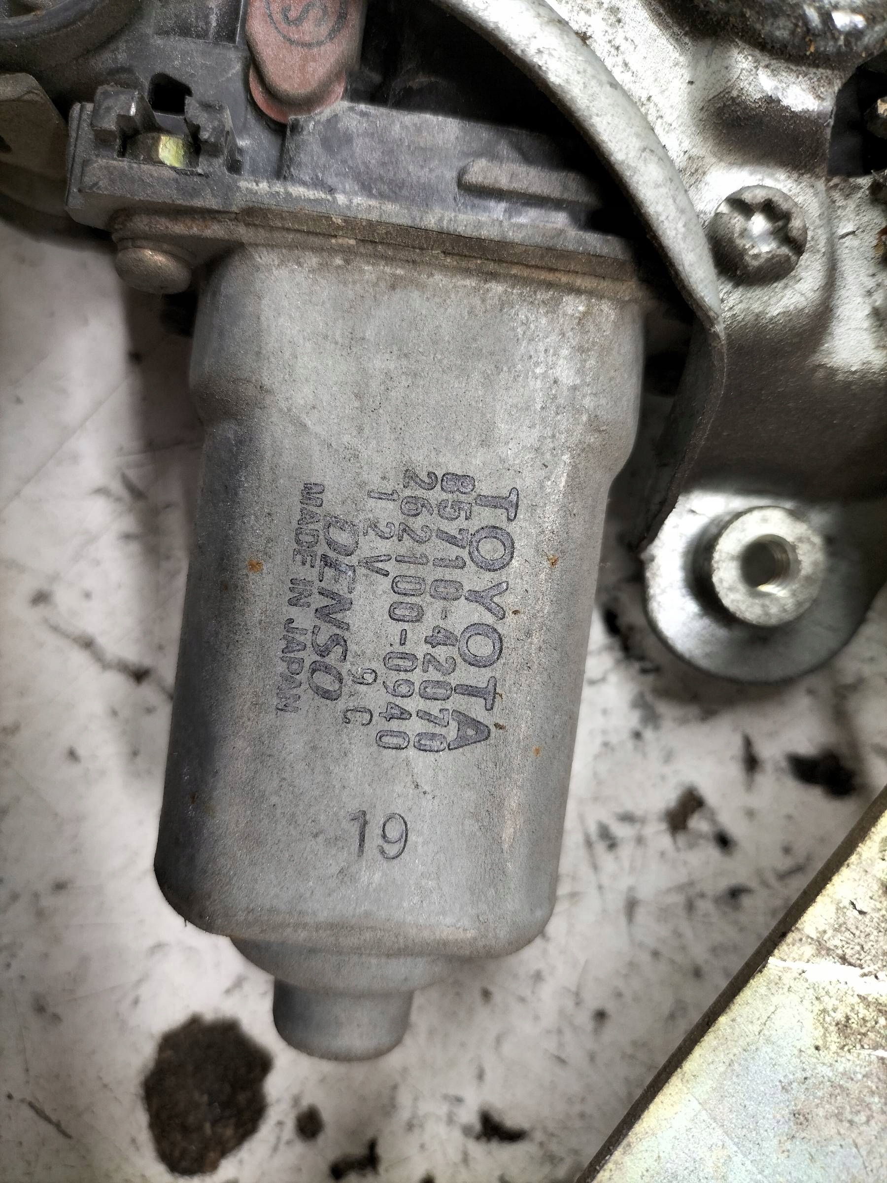mechanism windows left rear part Toyota RAV4 II (2000-2005)