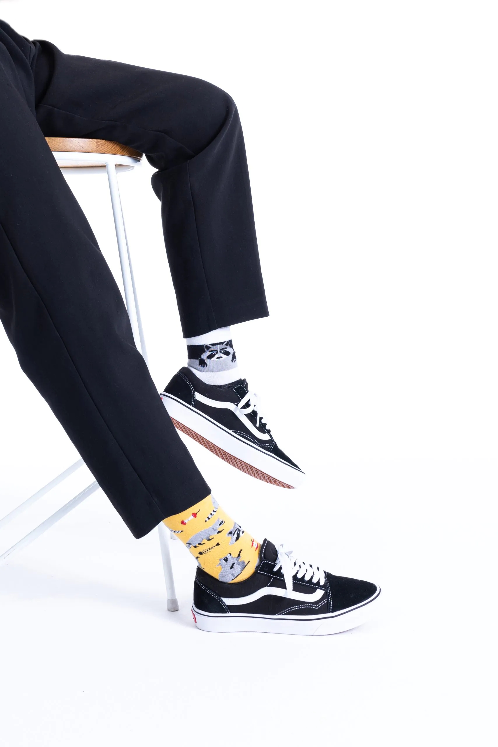 Kolorowe skarpetki szop pracz Many Mornings 43-46 Marka Many Mornings