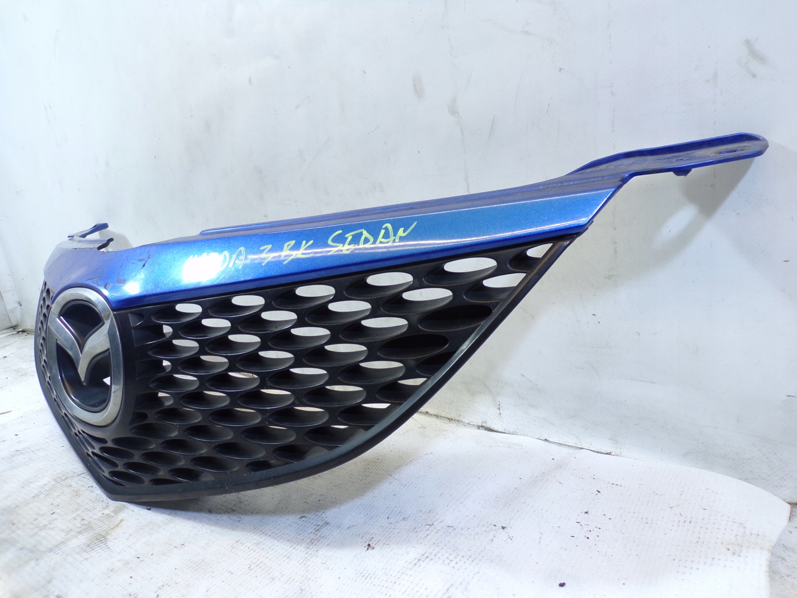 grill grille radiator MAZDA 3 BK sedan