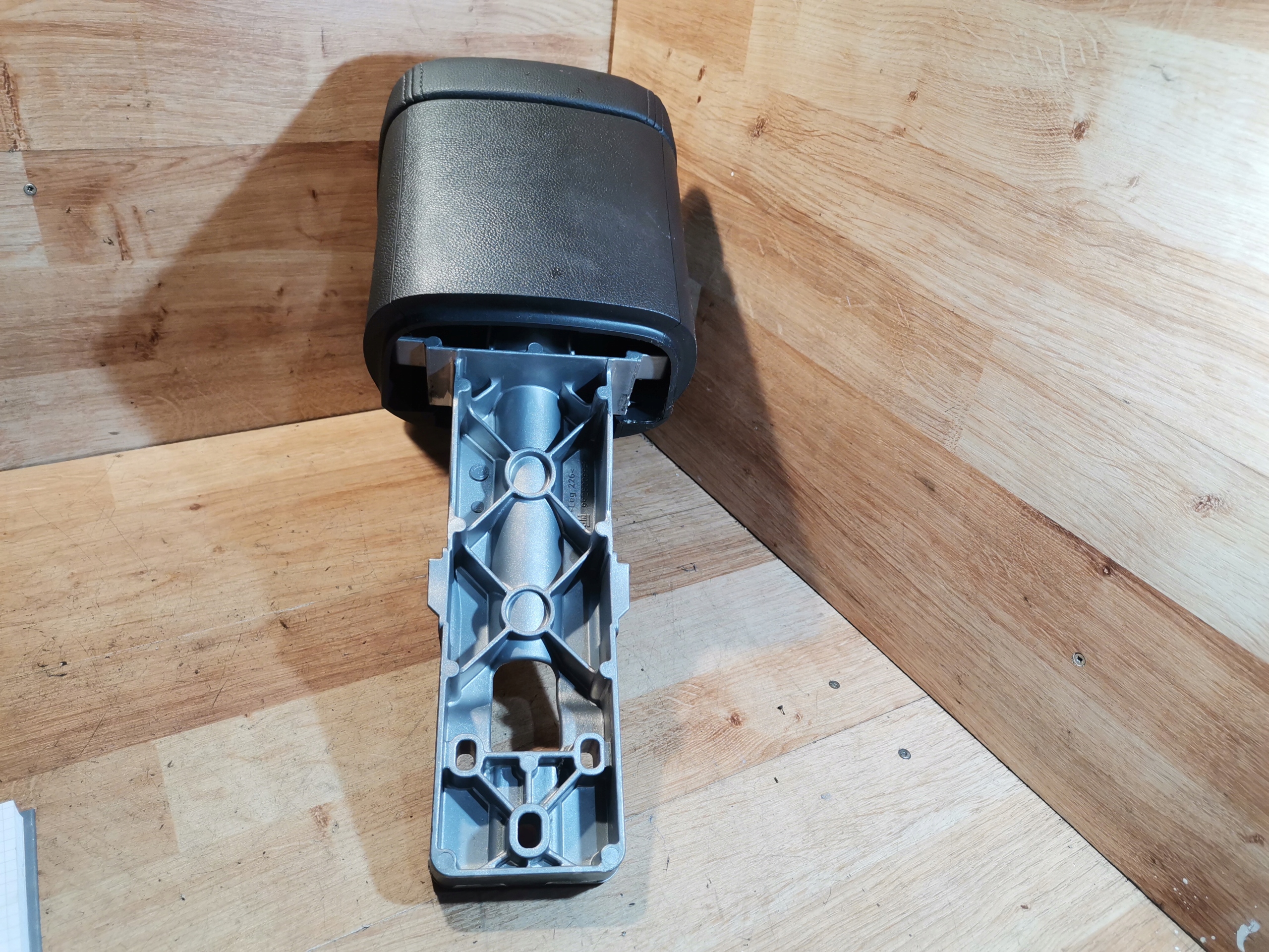 bracciolo OPEL ZAFIRA C III 9928009958