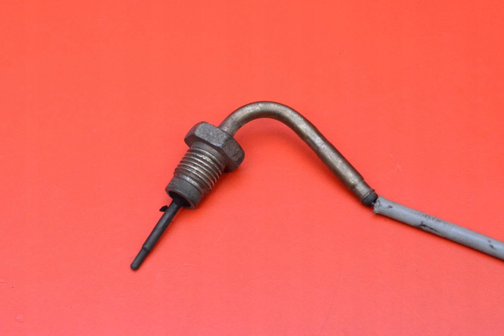 Sensor TEMPERATURY Gase 04L906088BL SKODA SUPERB 3 III 2.0 TDI 190 KM