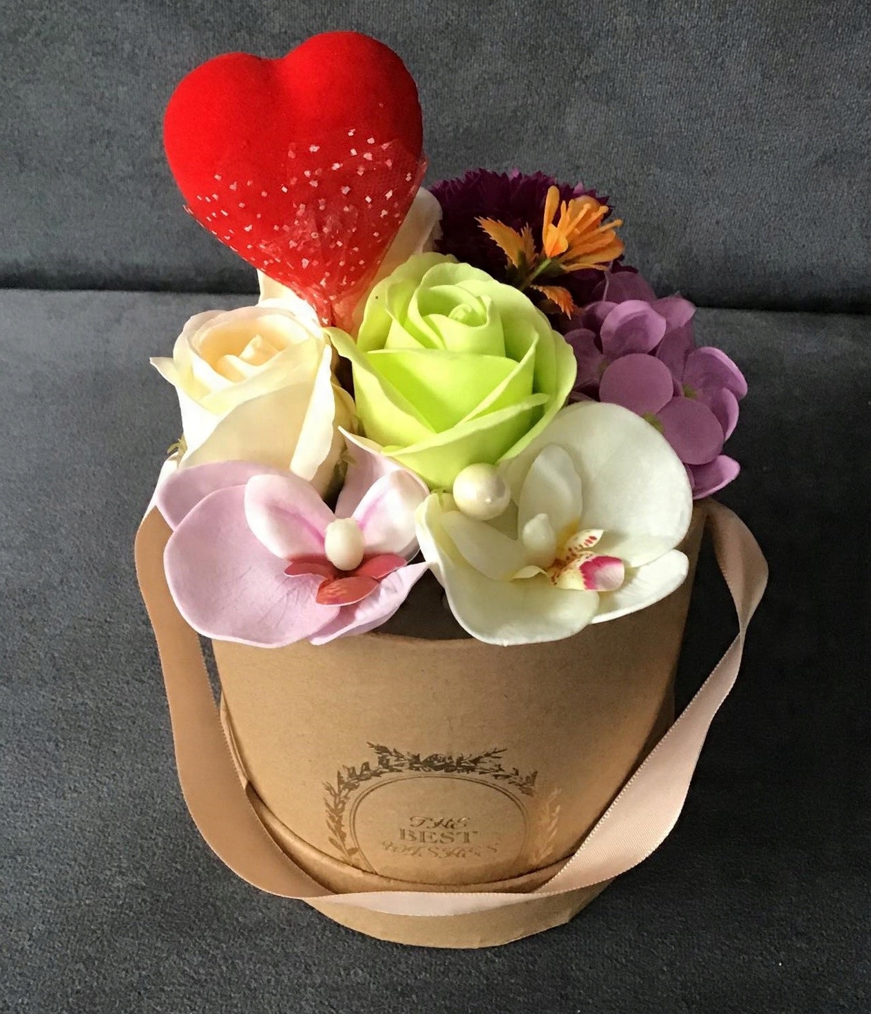 

Flower Box Pachnący Mydlany Bukiet MIX