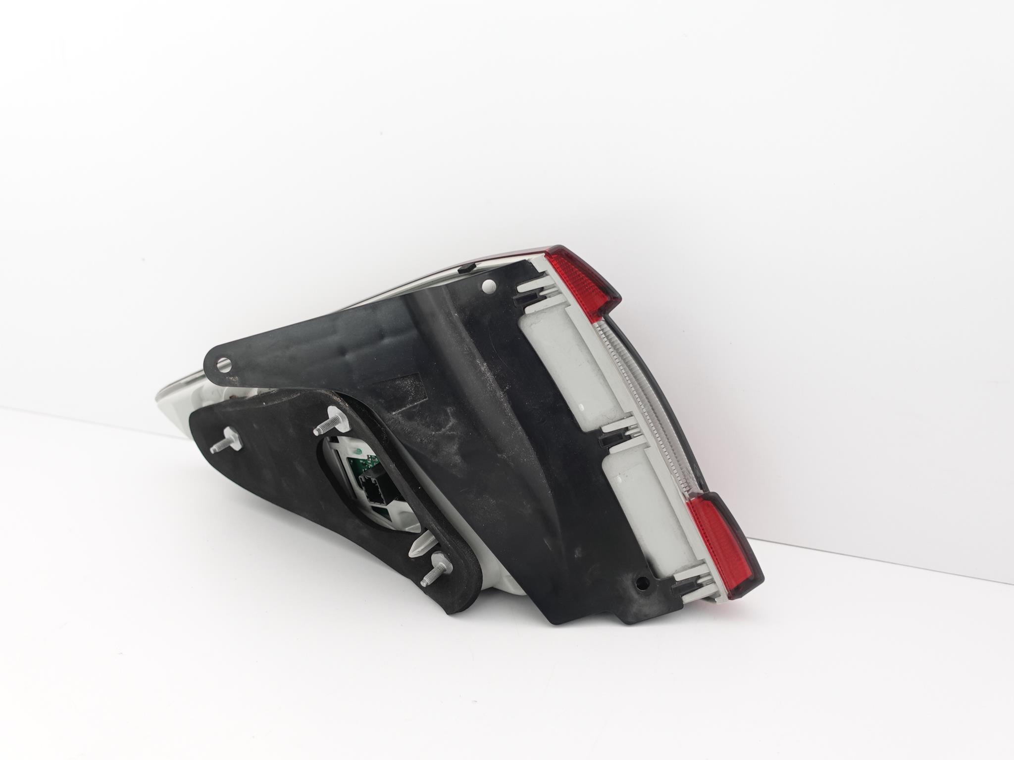 MASERATI GRANTURISMO 07-19 light LED right rear part EU