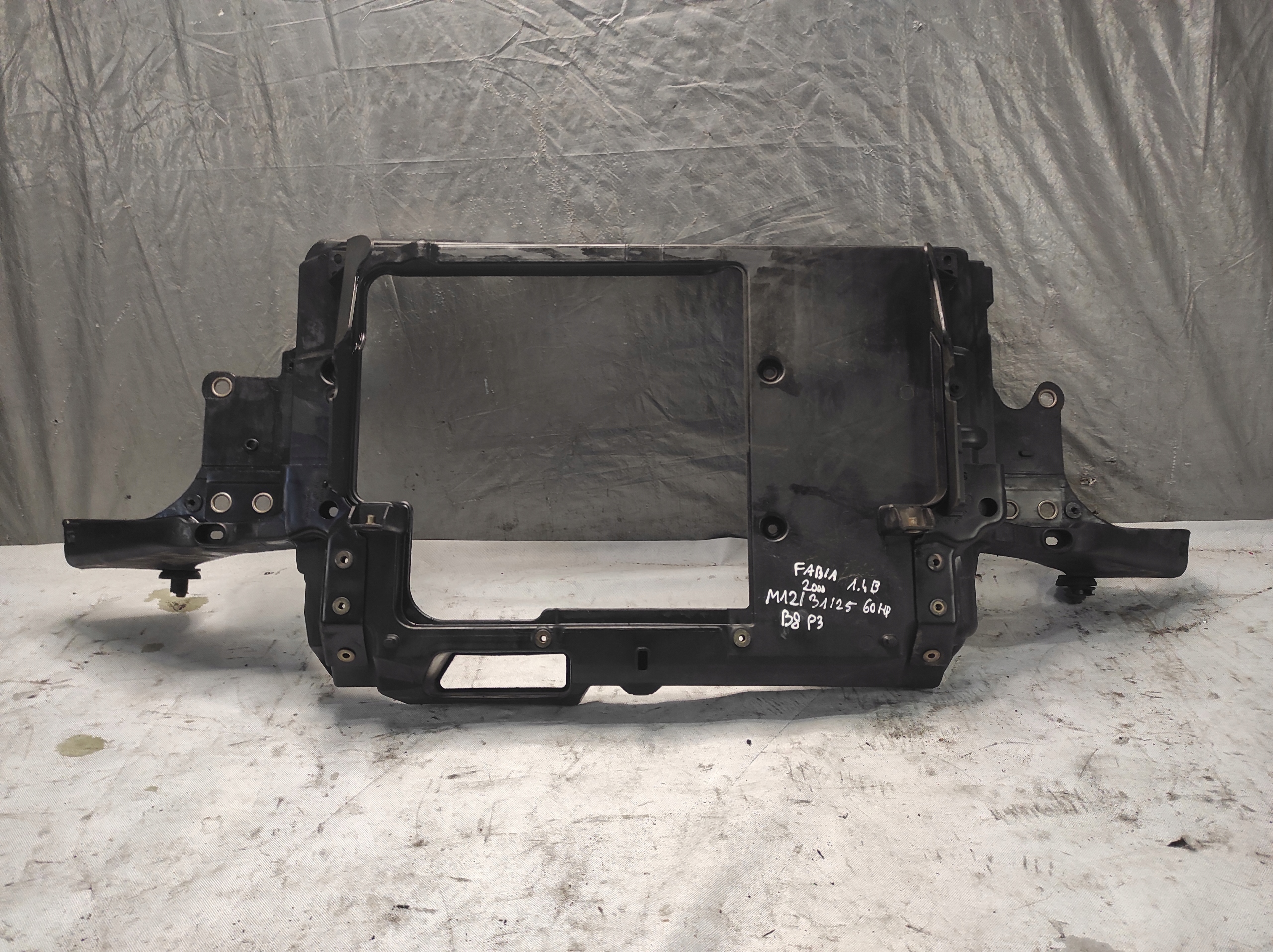 support panel for radiators pillar iron SKODA FABIA and 1.4 B 6Y0805588