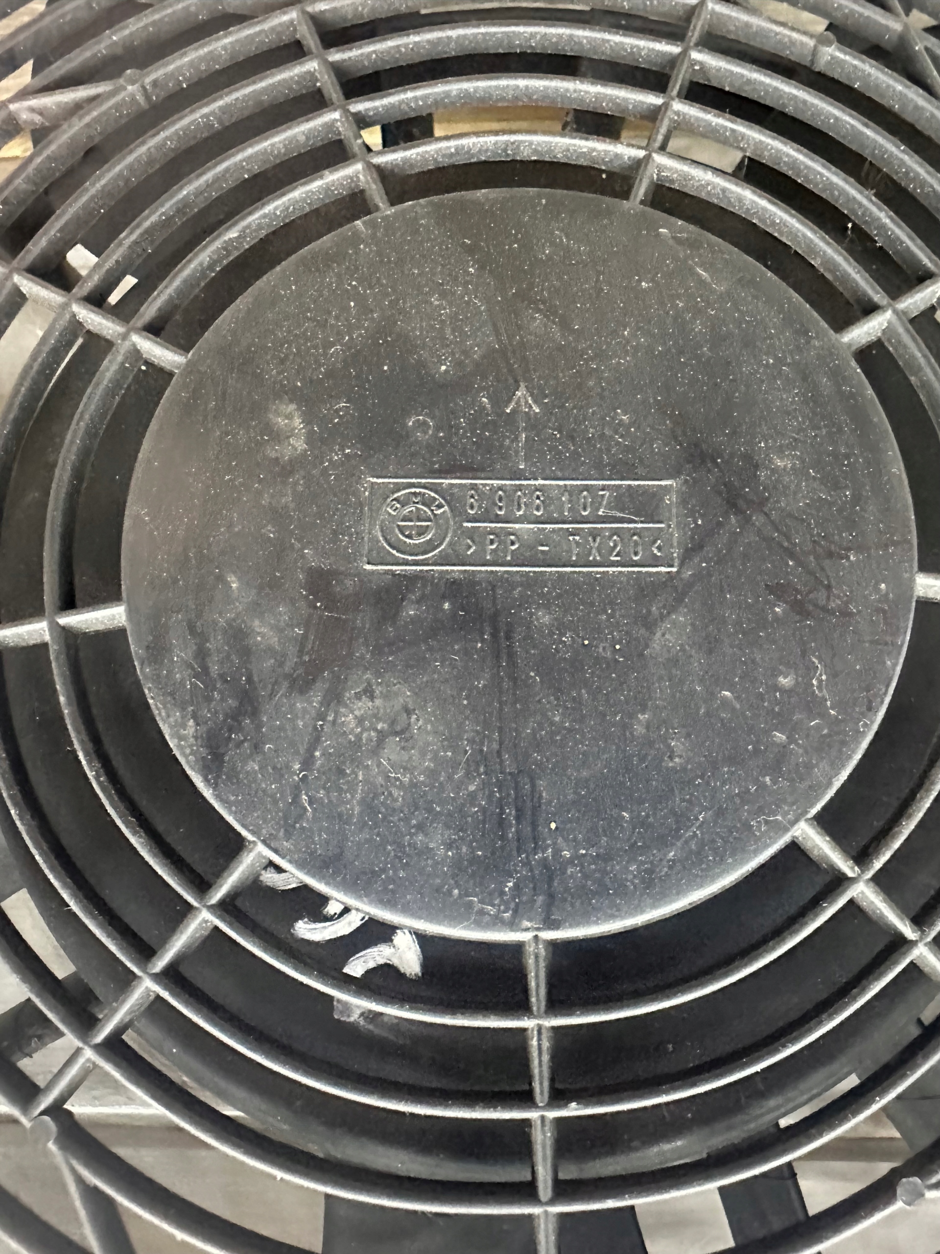 radiator fan BMW e53 x5 6921381