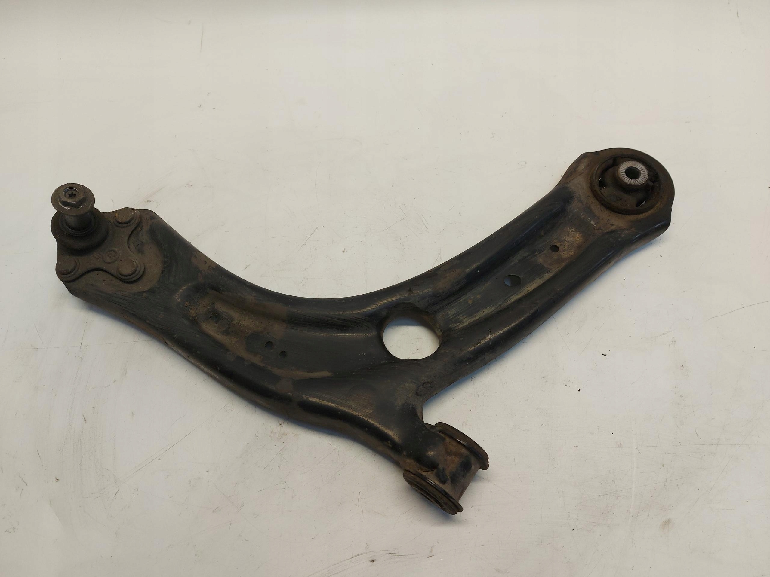 VW Arteon 3G8 2018r arm right front