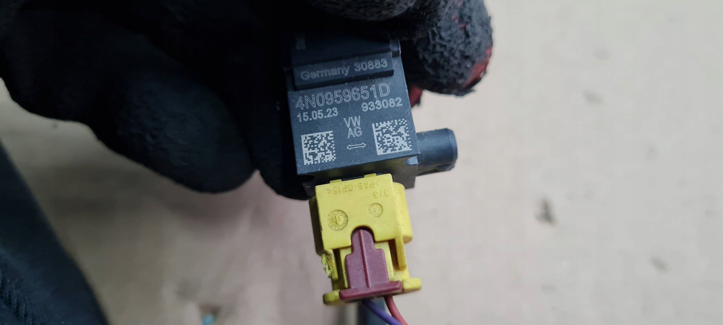A6 C8 4K Crashsensor Drucksensor UDERZENIOWY 4N0959651D SQ7 4M Q7 Q8 A7 4K