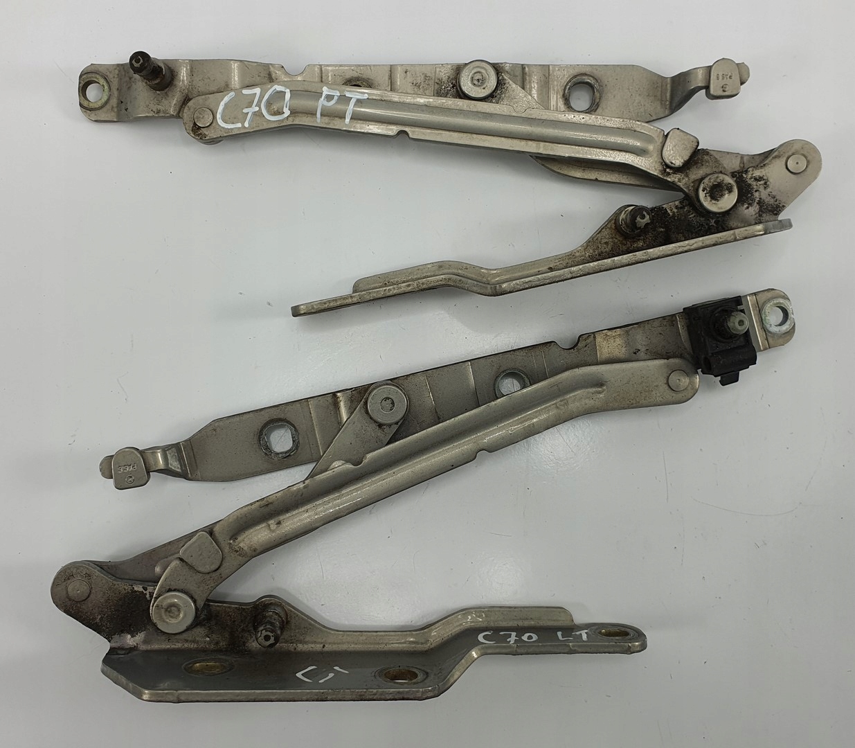 ZAWIASY KLAPY BAGAZNIKA VOLVO C70 PARA