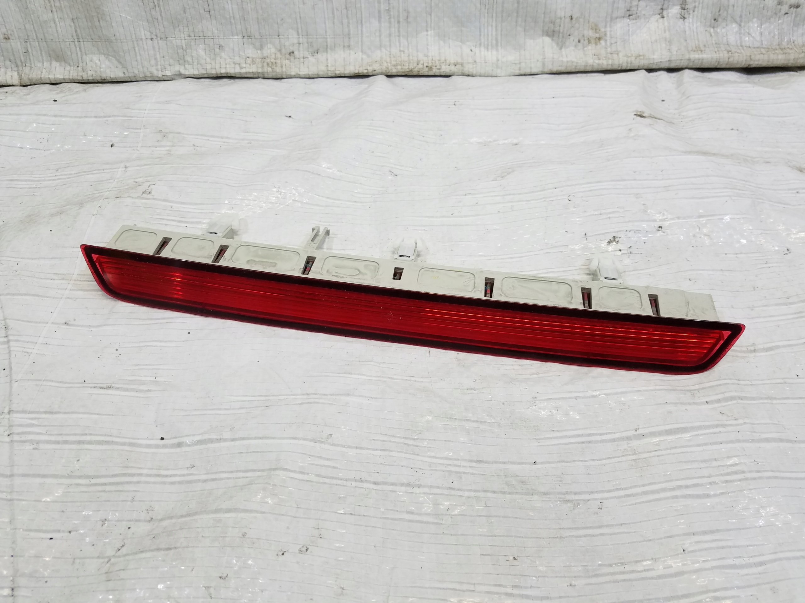 ЛАМПА СТОП-СИГНАЛ SKODA SUPERB II УНІВЕРСАЛ