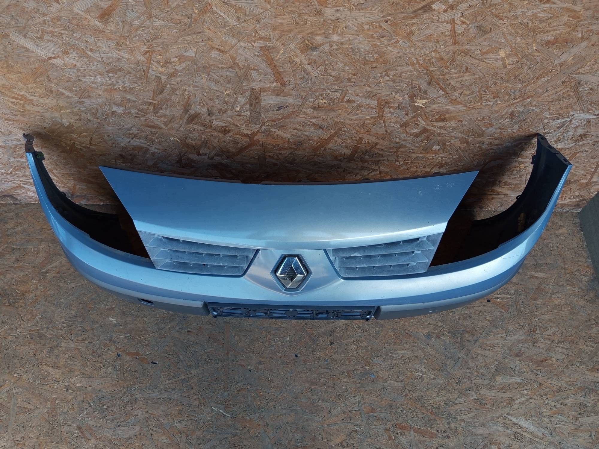 bumper front front Renault Scenic II 1.9 DCI TED47 fog lights