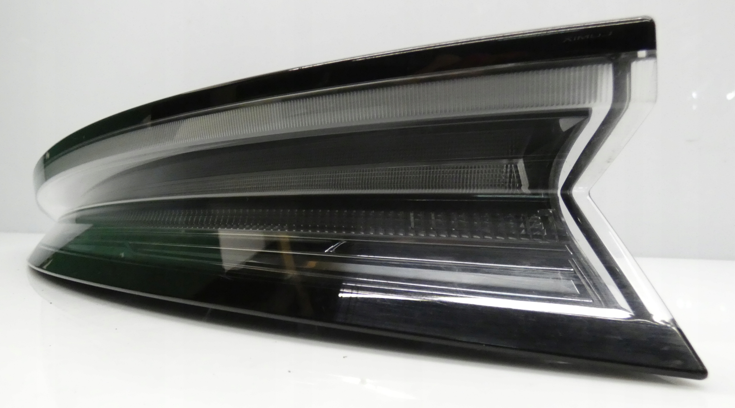 PORSCHE TAYCAN 9JA945095A light left rear part rear LED