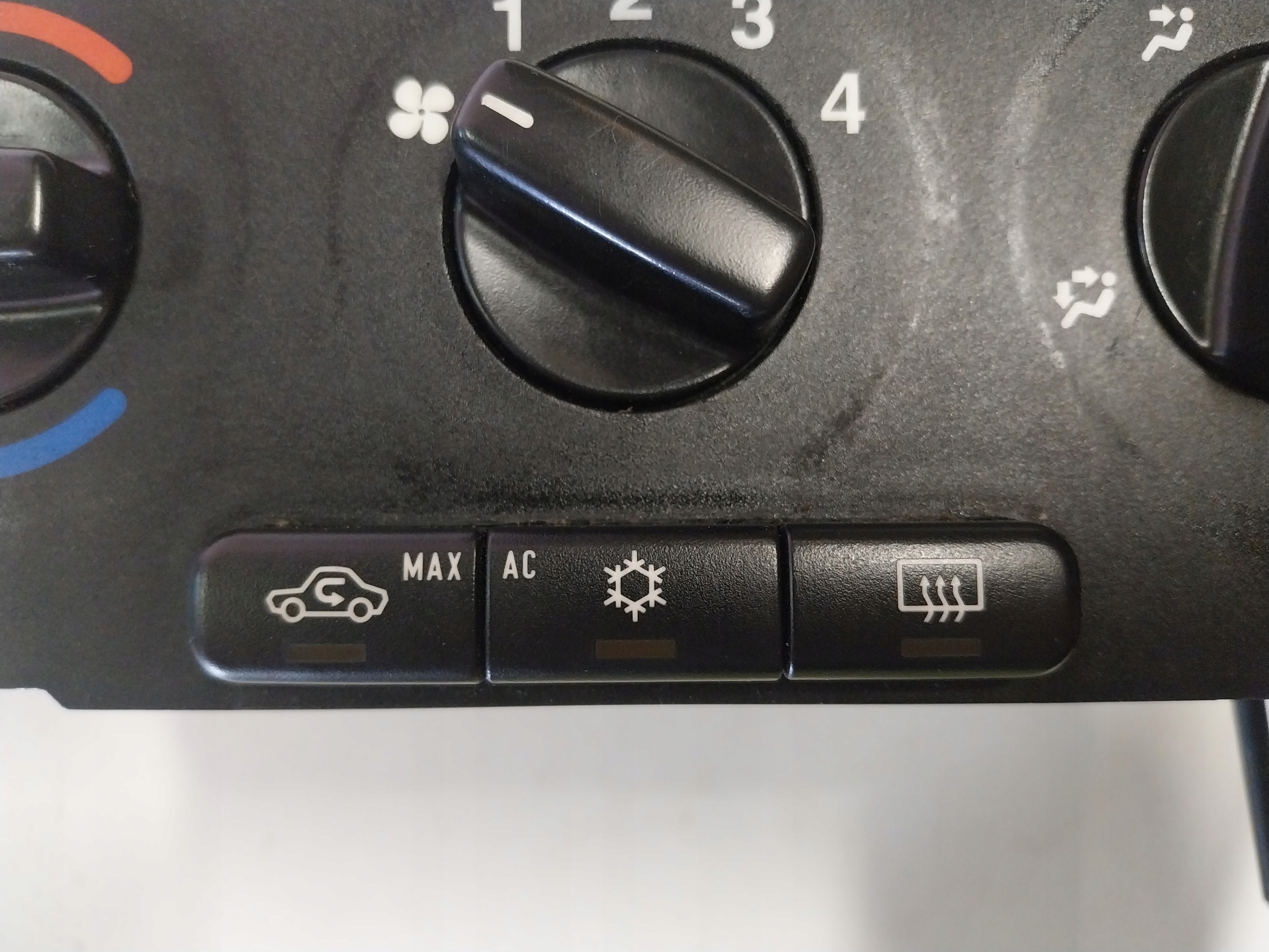 control panel air conditioning devices Opel Zafira A 90673861
