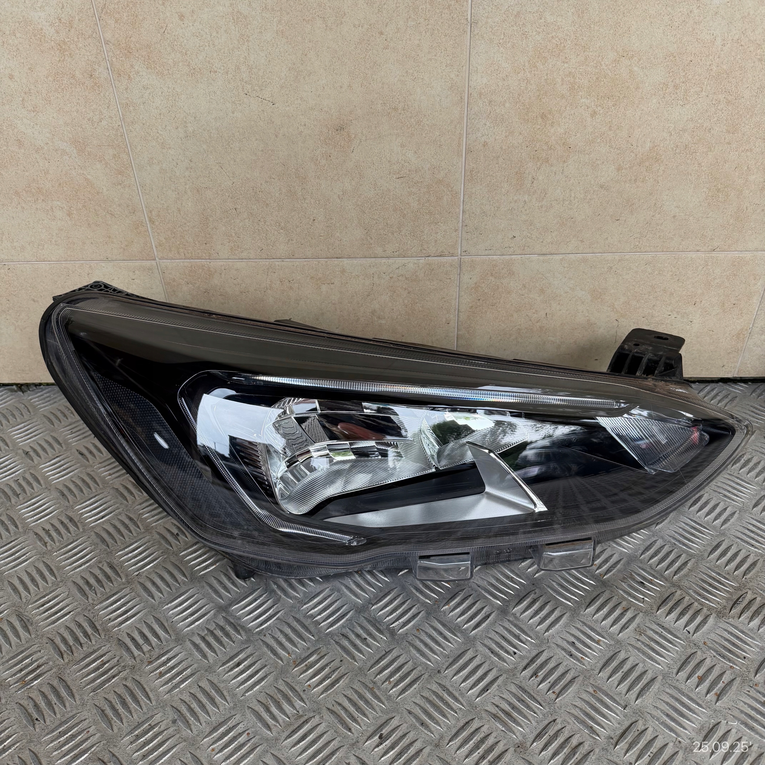 light front right FORD FOCUS MK4 LED MX7B-13E014-CC