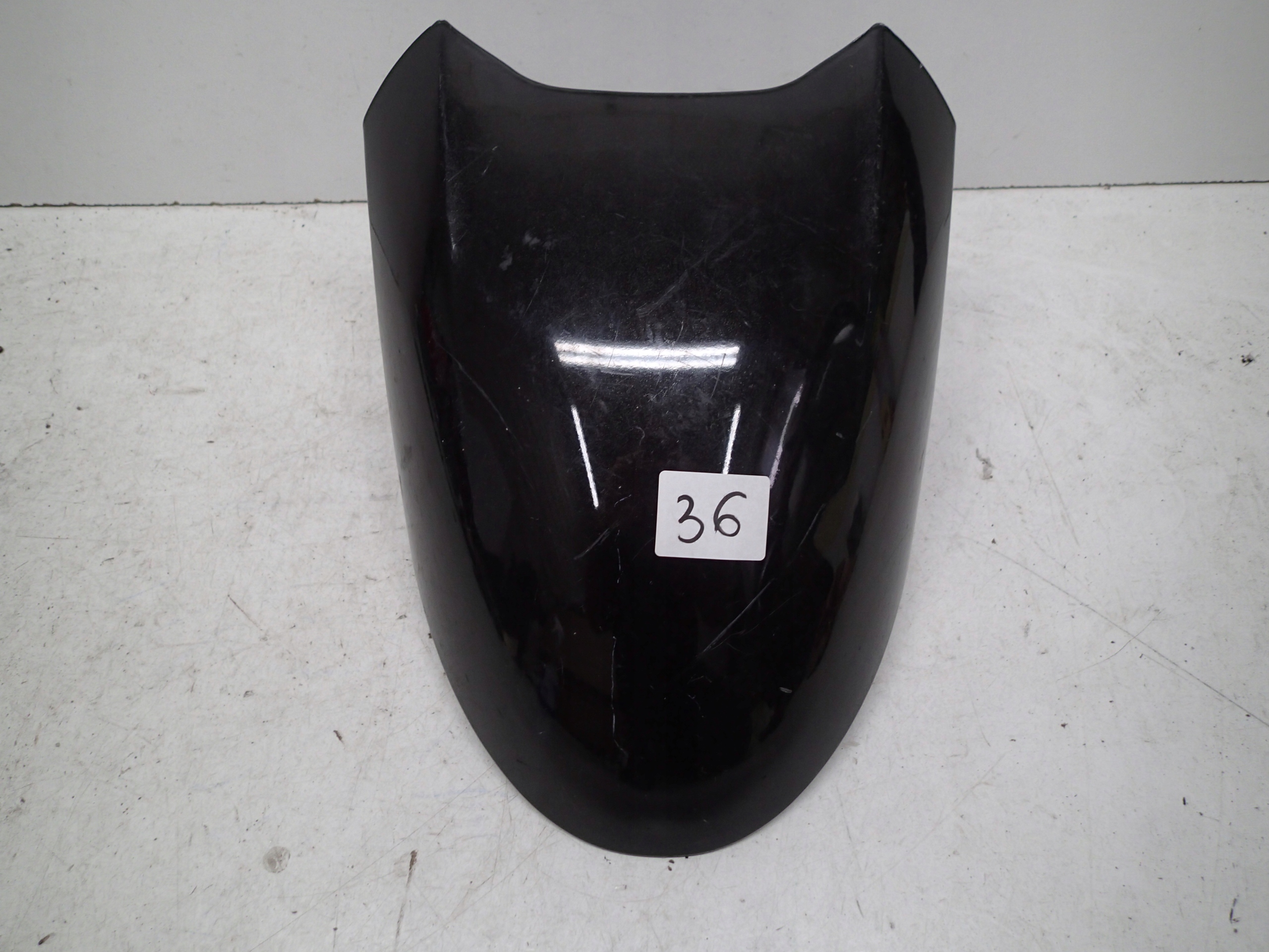 Gilera GP800 błotnik nadkole przód