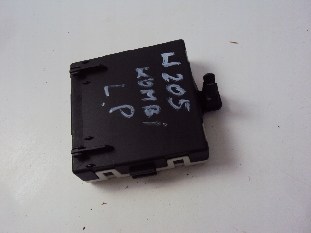 A2059004021 - Модуль передней левой двери MERCEDES C-CLASS W205 2.2 D