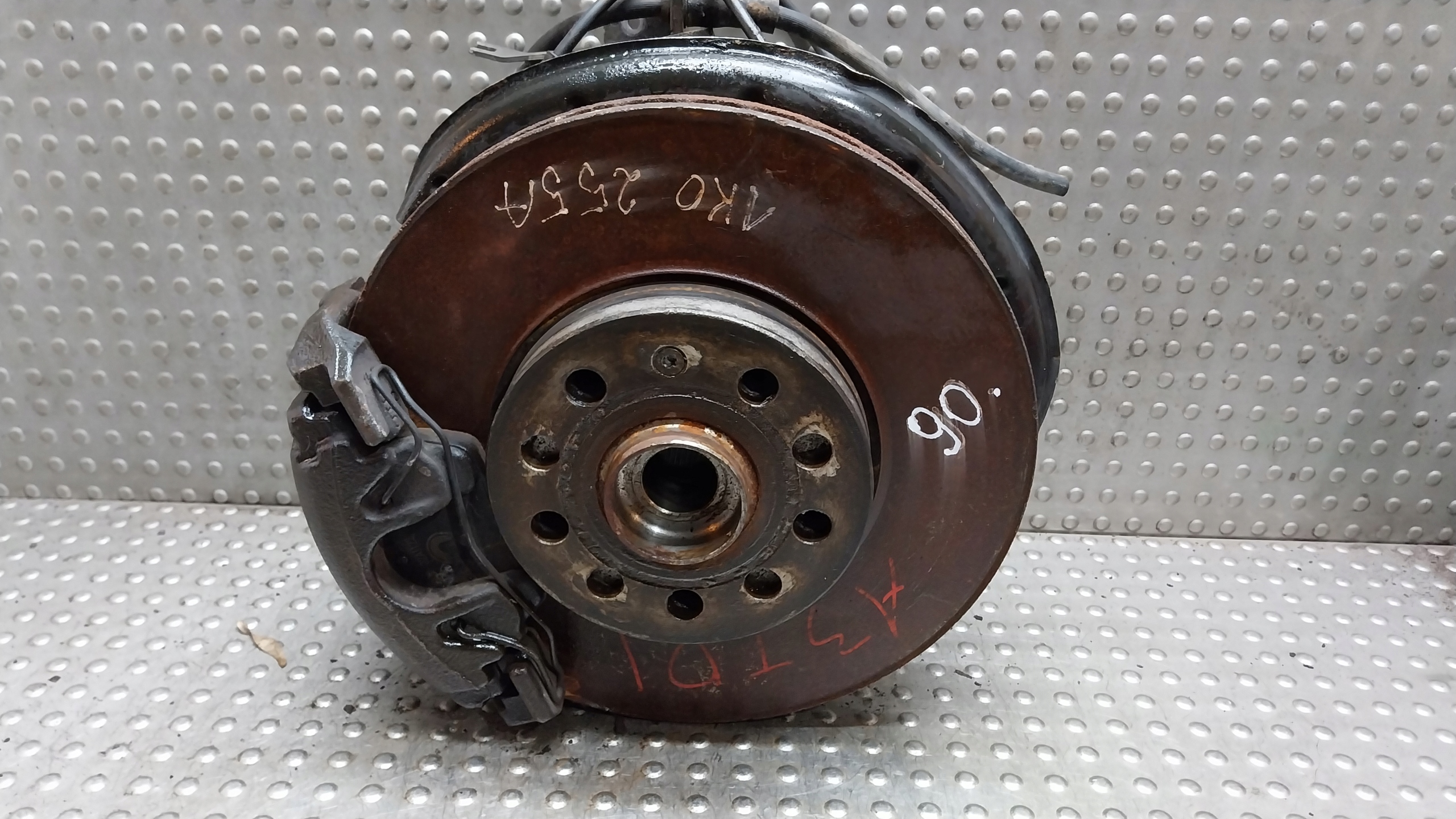 swing left front 1K0407255AA GOLF V CADDY III A3 8P OCTAVIA II LEON II