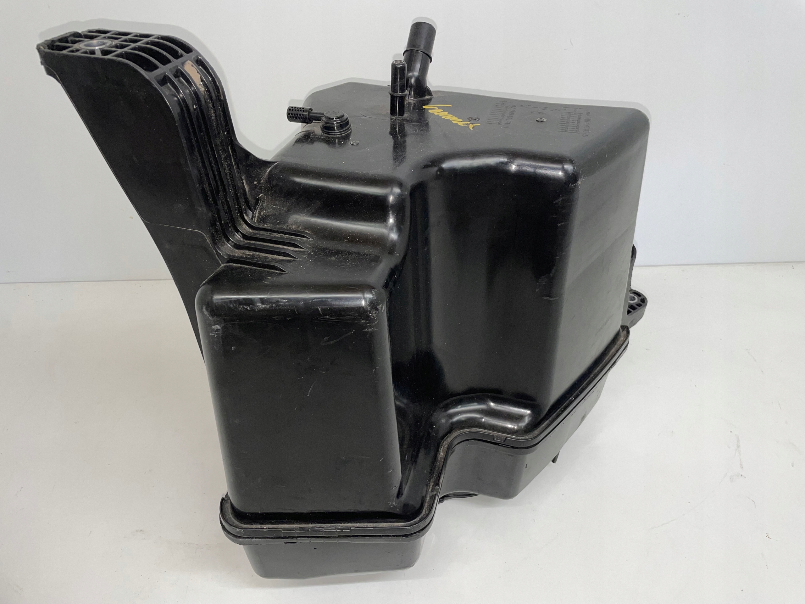 A9104700000 A9104700000 - Бак ADBLUE MERCEDES SPRINTER A9104700000 ...