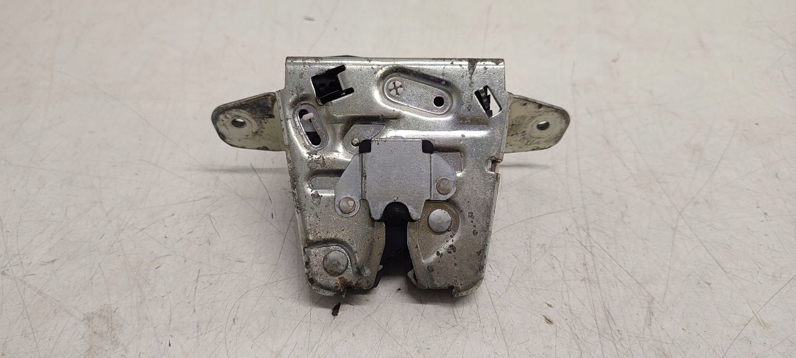 lock bonnet boot Mercedes W204 kombi