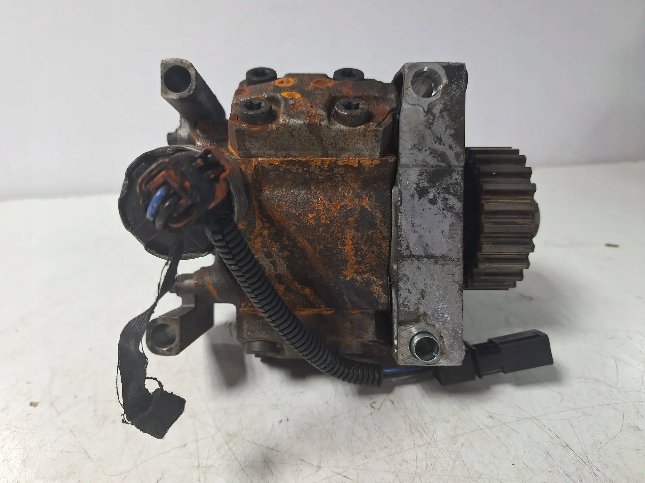 injection pump 4S7Q9B395AL Jaguar XF 2.7 D