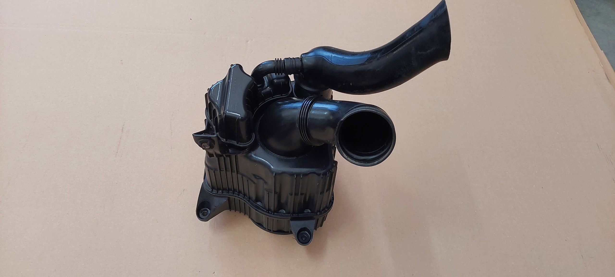 luftfiltergehäuse ALFA ROMEO GIULIETTA 50525498