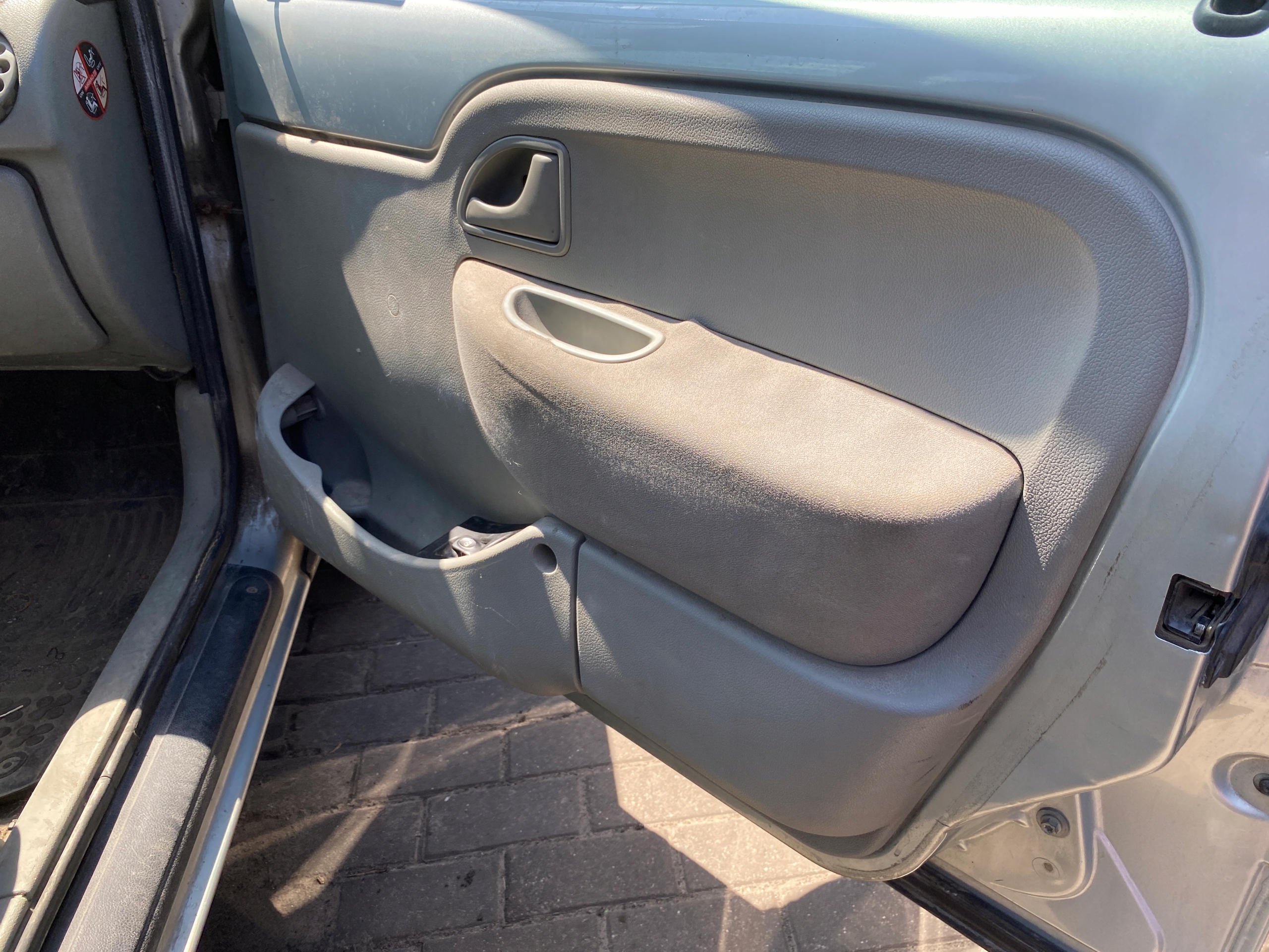 upholstery side right front Renault Kangoo 1 and FL 02-08