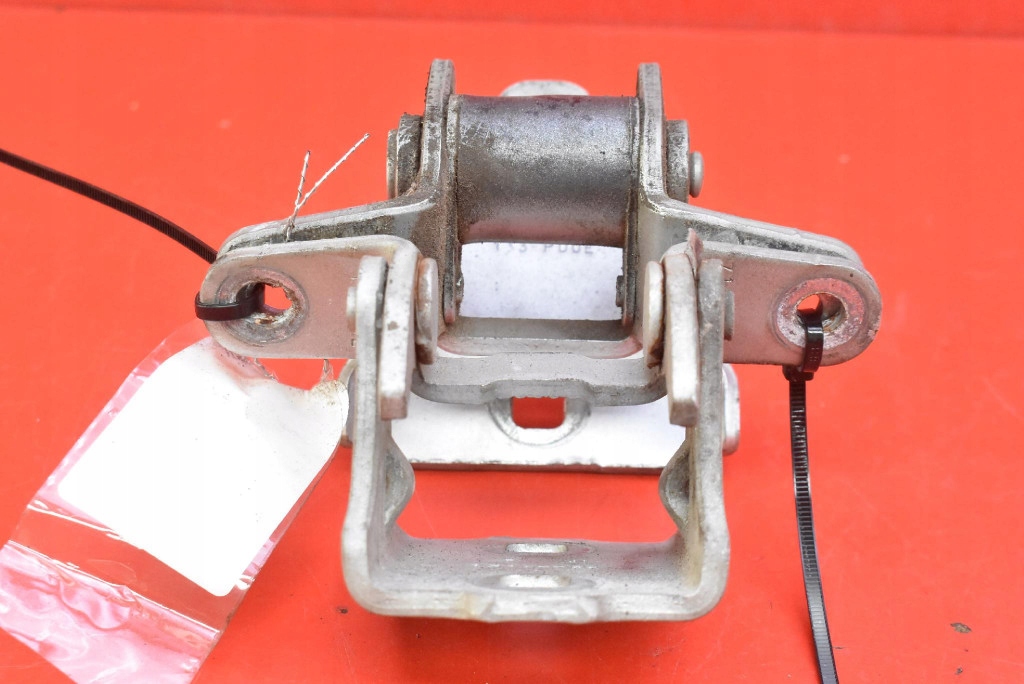 hinge hinges door right front OPEL MERIVA B 10-14