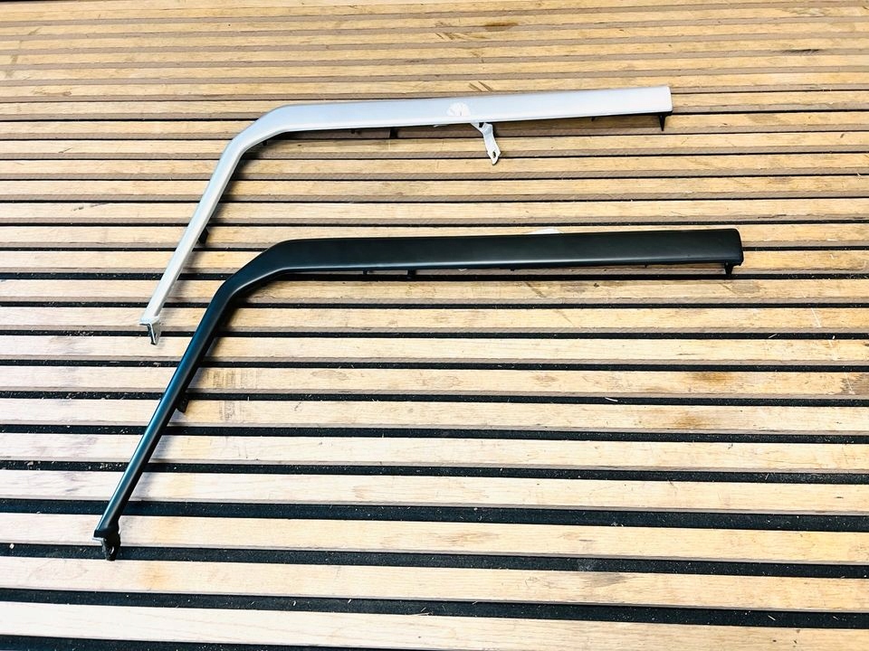 LAMBORGHINI URUS LISTWA 4ML853268P 4ML853268M