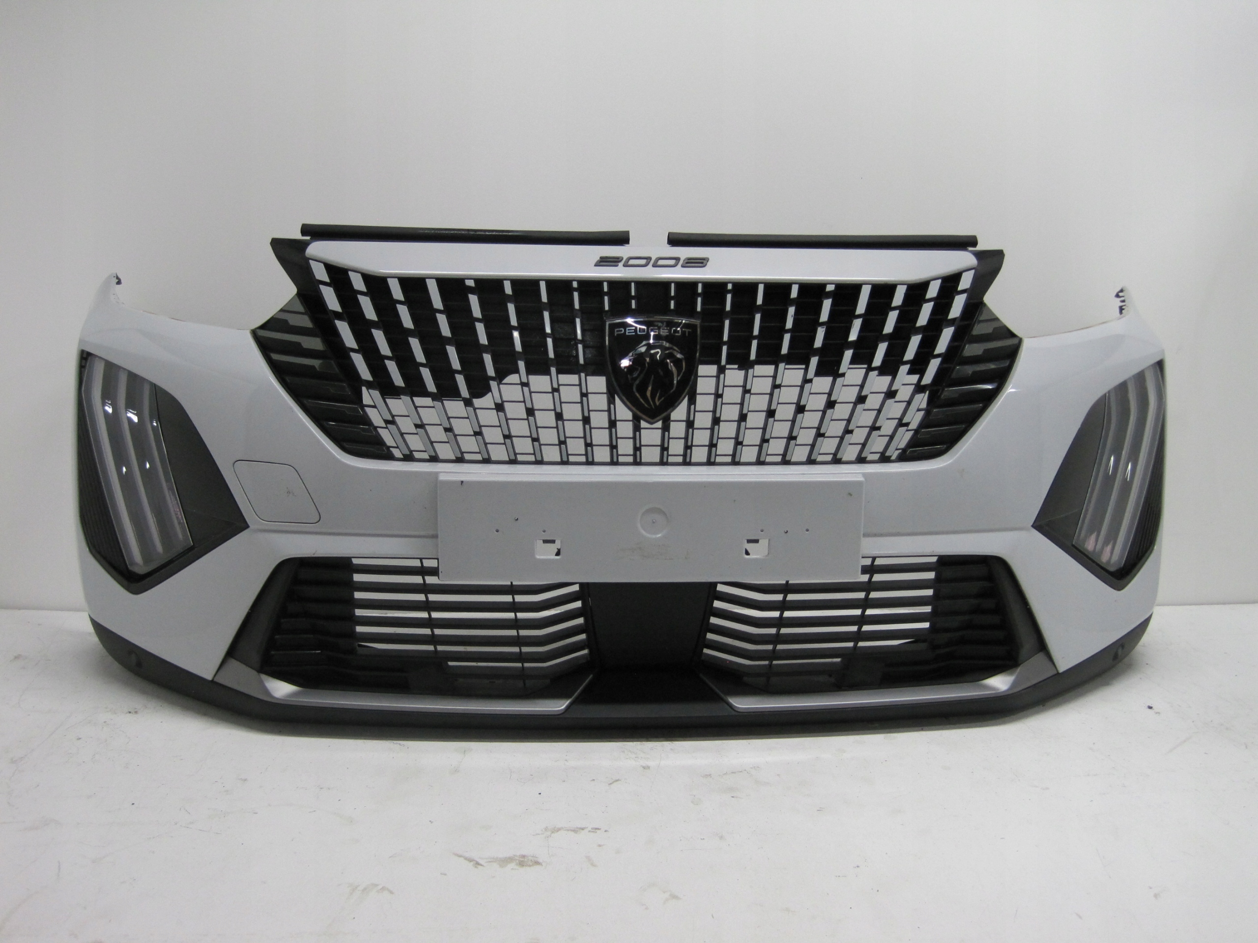 bumper PEUGEOT 2008 24R 4 PDC below RADAR front front