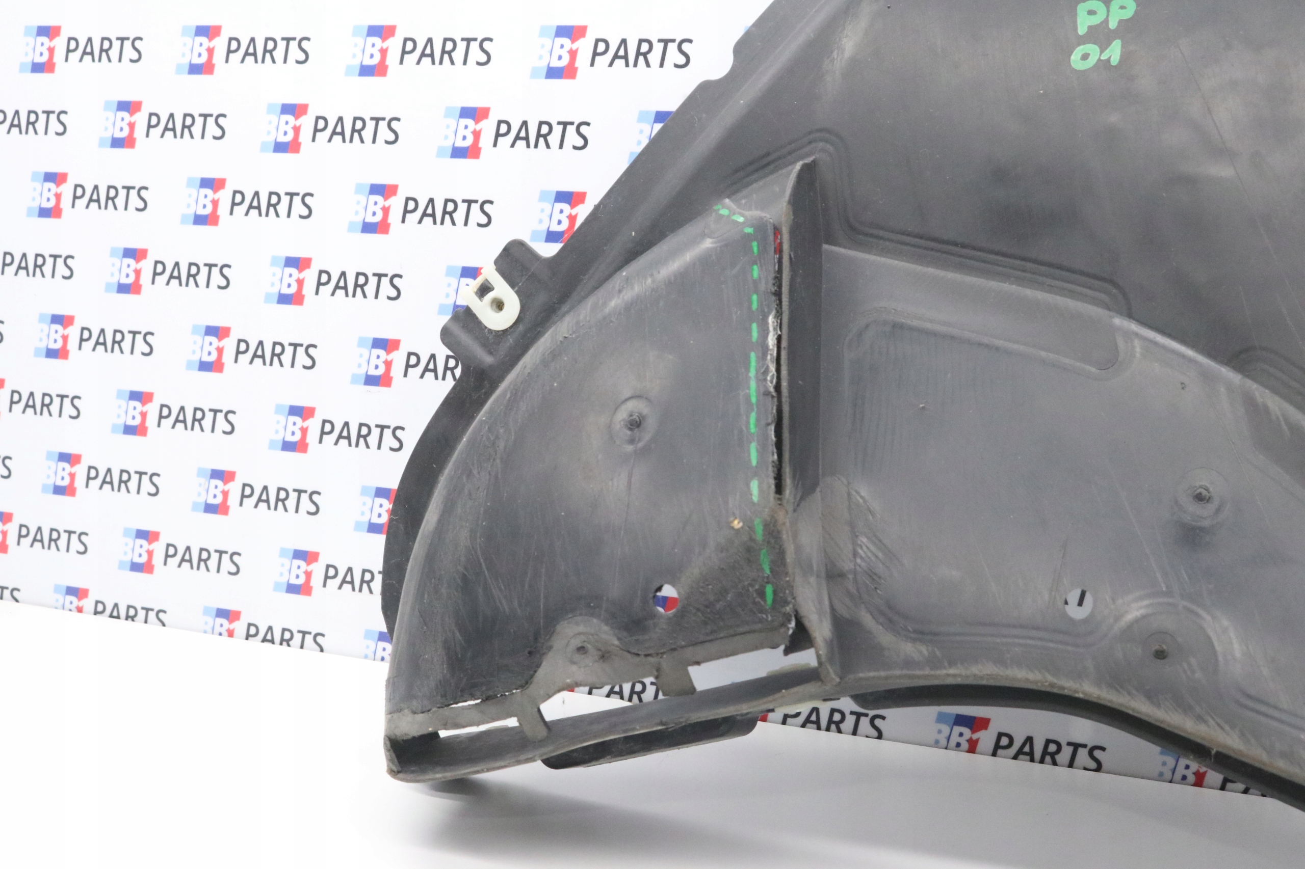 BMW G30 G31 mudguard right front front 7478704