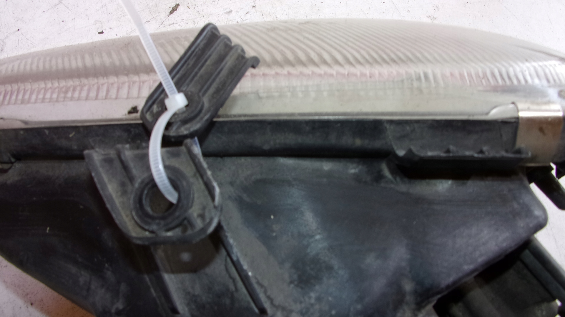 light right front front MAZDA MX3 M-X3