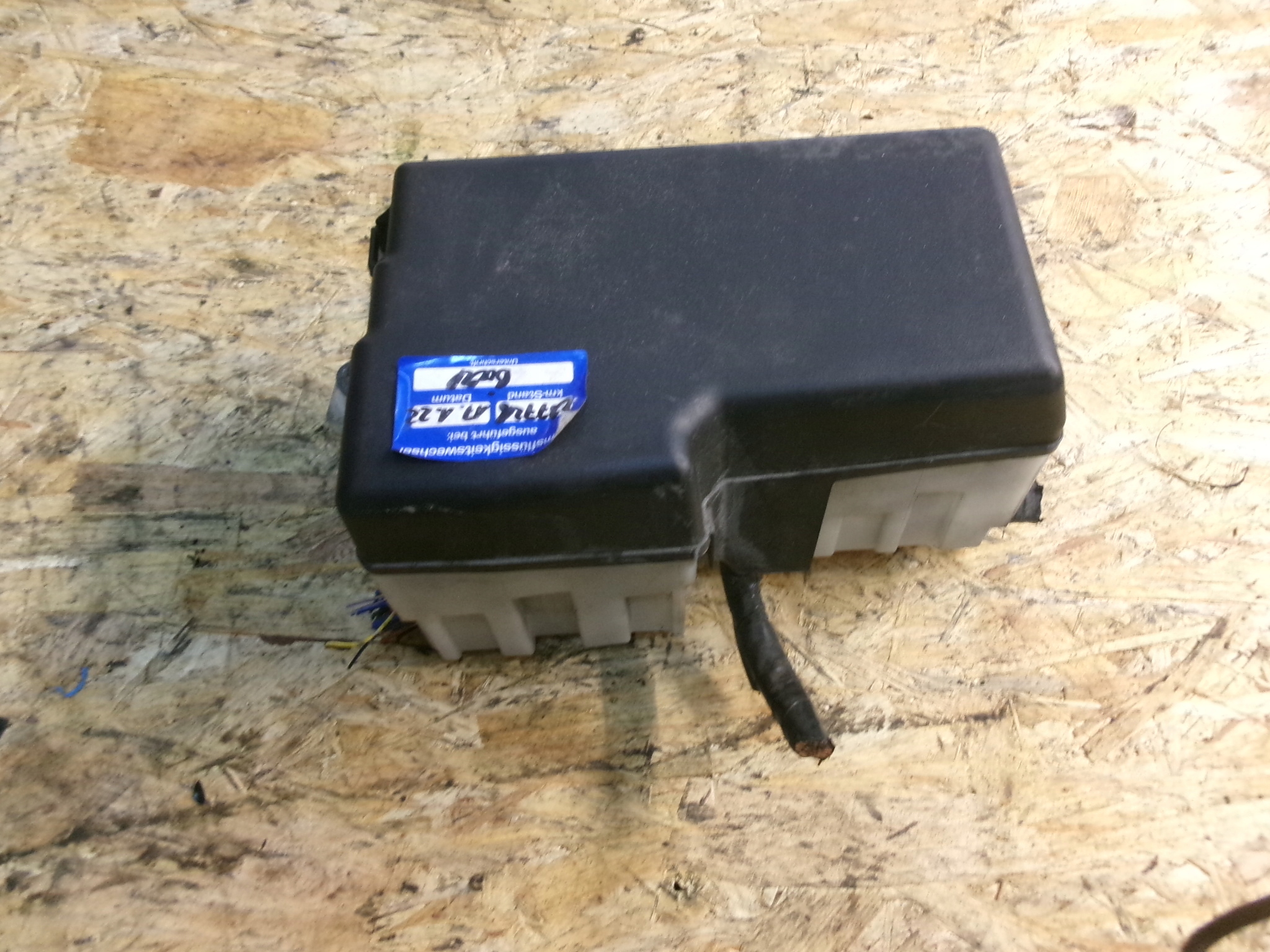 MAZDA 5 II CW 10-15 SKRZYNKA BEZPIECZNIKÓW 1.6 D