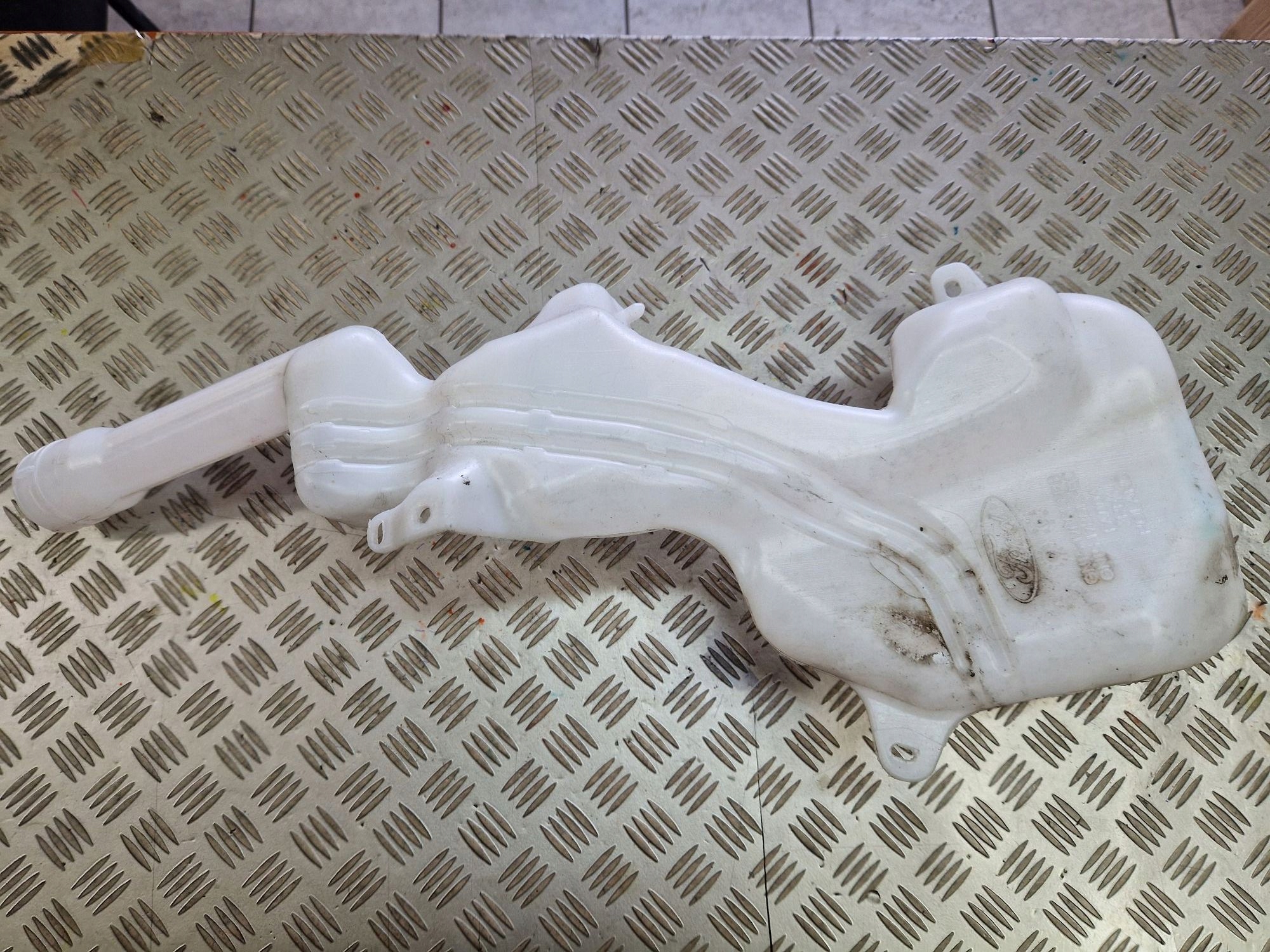 washer fluid tank FORD ECOSPORT II LIFT MK2 2017R->