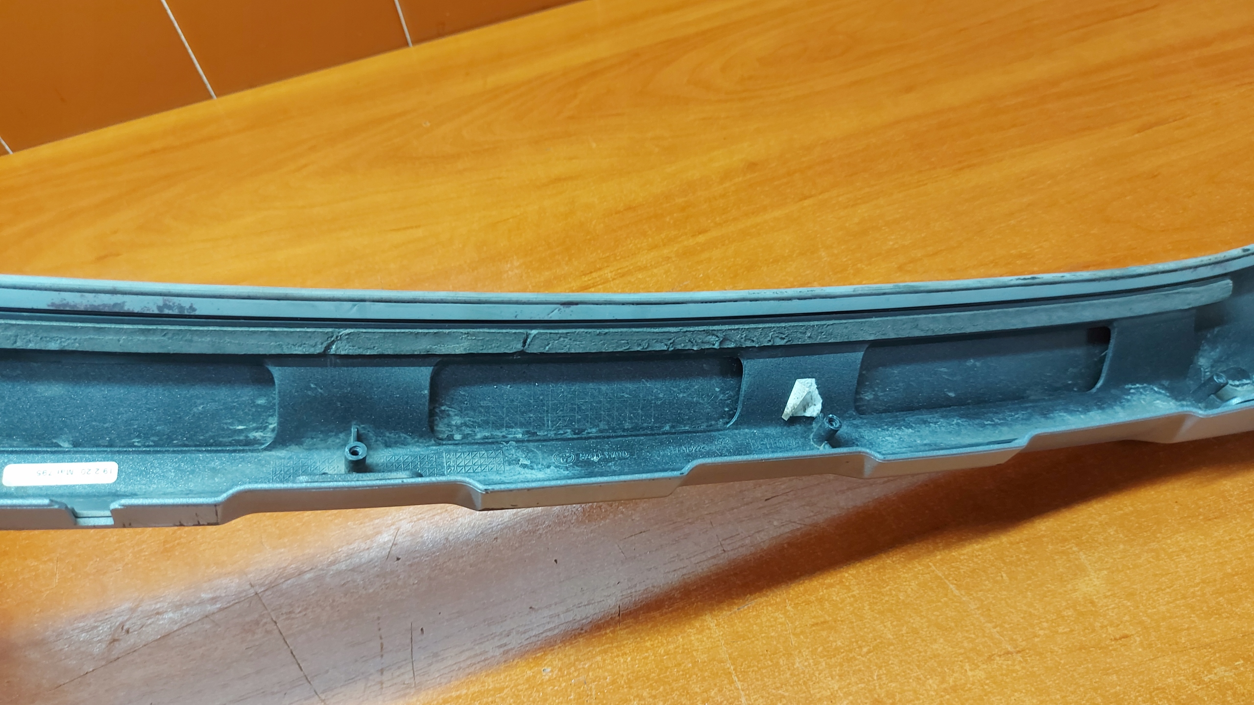 moulding of a bumper central front front TOYOTA COROLLA E21 19- KOMBI