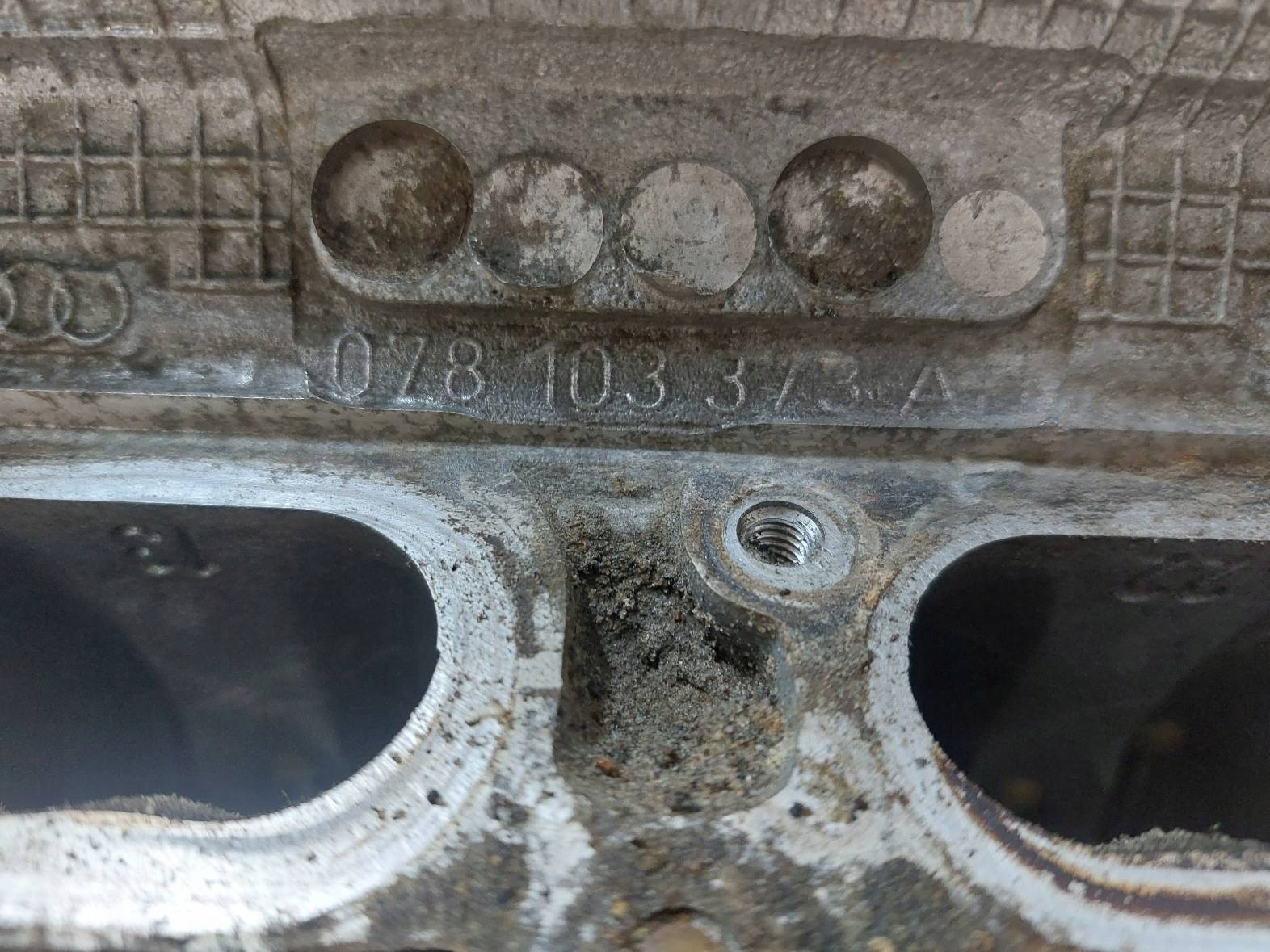 TESTATA VOLKSWAGEN PASSAT B5 2.8 V6 078103373A
