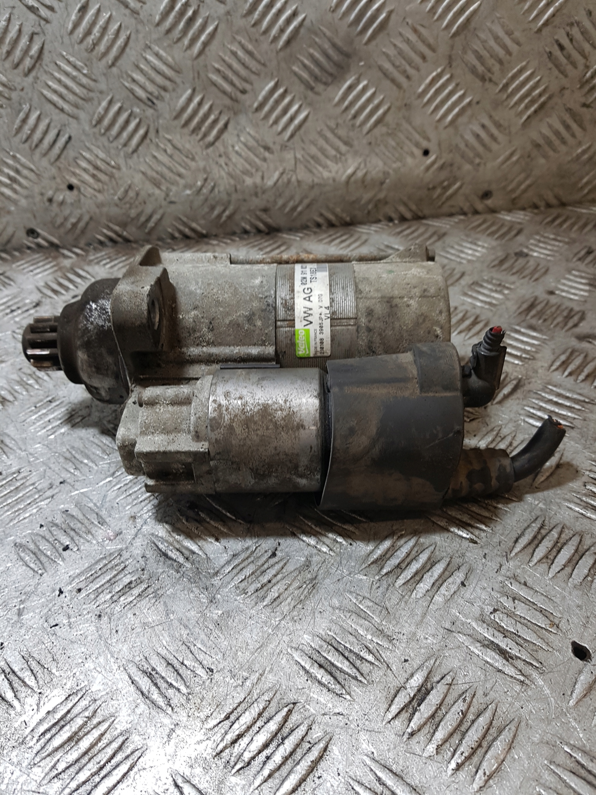 starter VOLKSWAGEN PASSAT B6 02M911023N