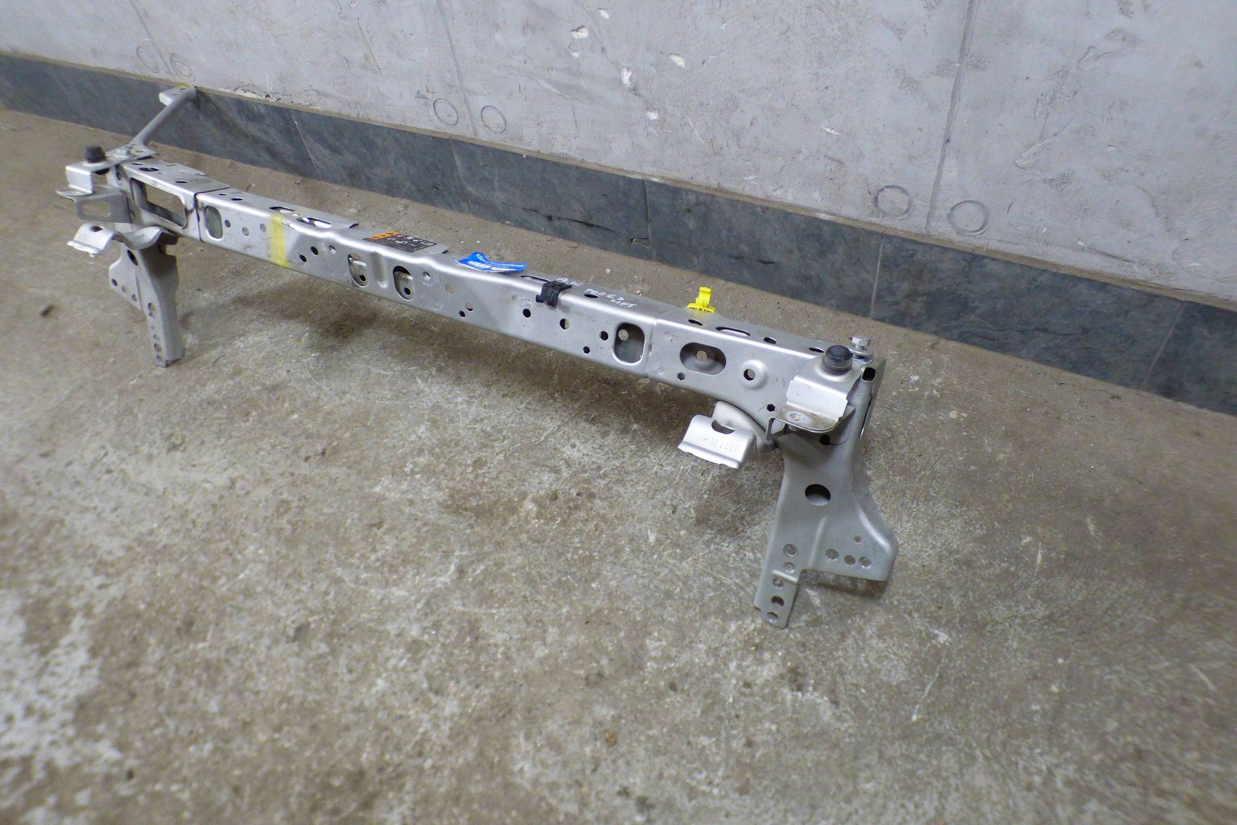 Opel Astra K V support panel for radiators pillar upper original lakier Z176