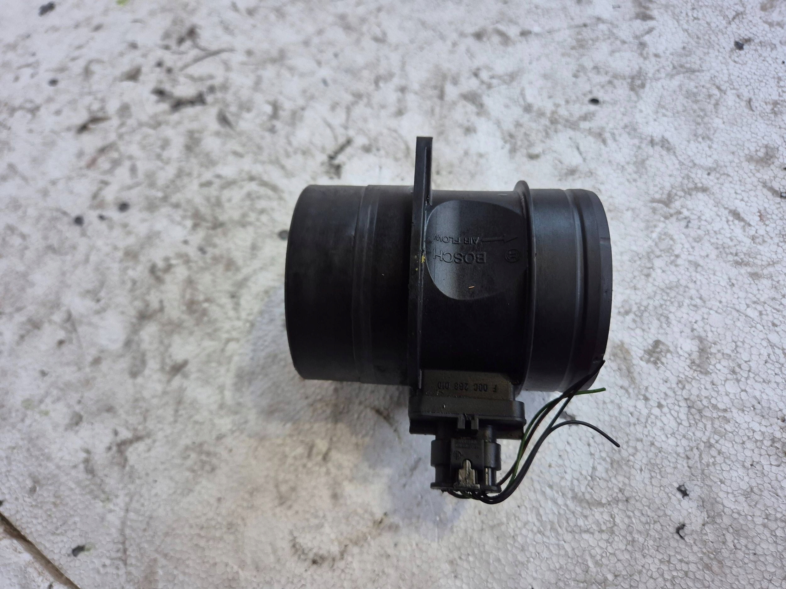 flow meter 0281002956 / 03L906461A Vw Passat B7 Audi A4 B8 2.0 TDI