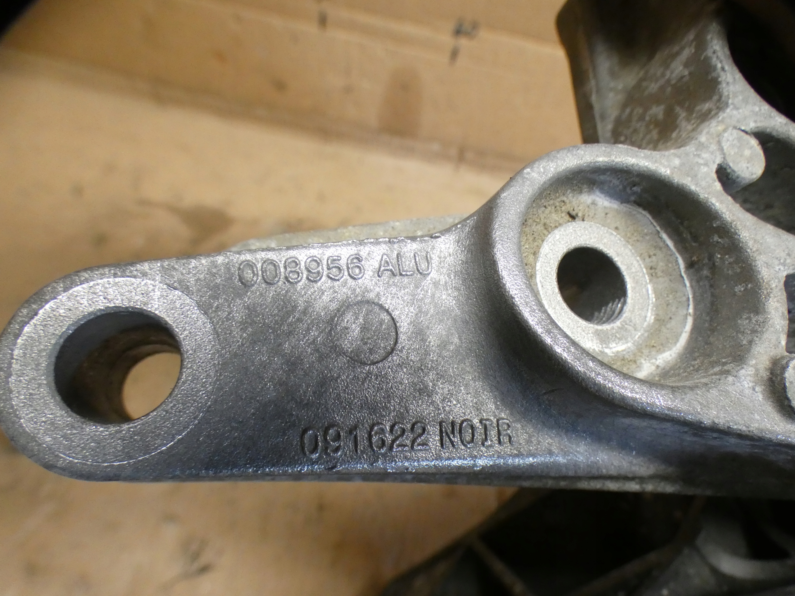 supporto Supporti motore usato CITROEN C5X C5 X 008956 091622 EB2PT