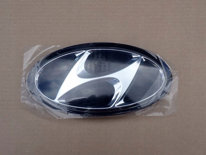 HYUNDAI I30 III 13- znaczek logo atrapy 86367-64000