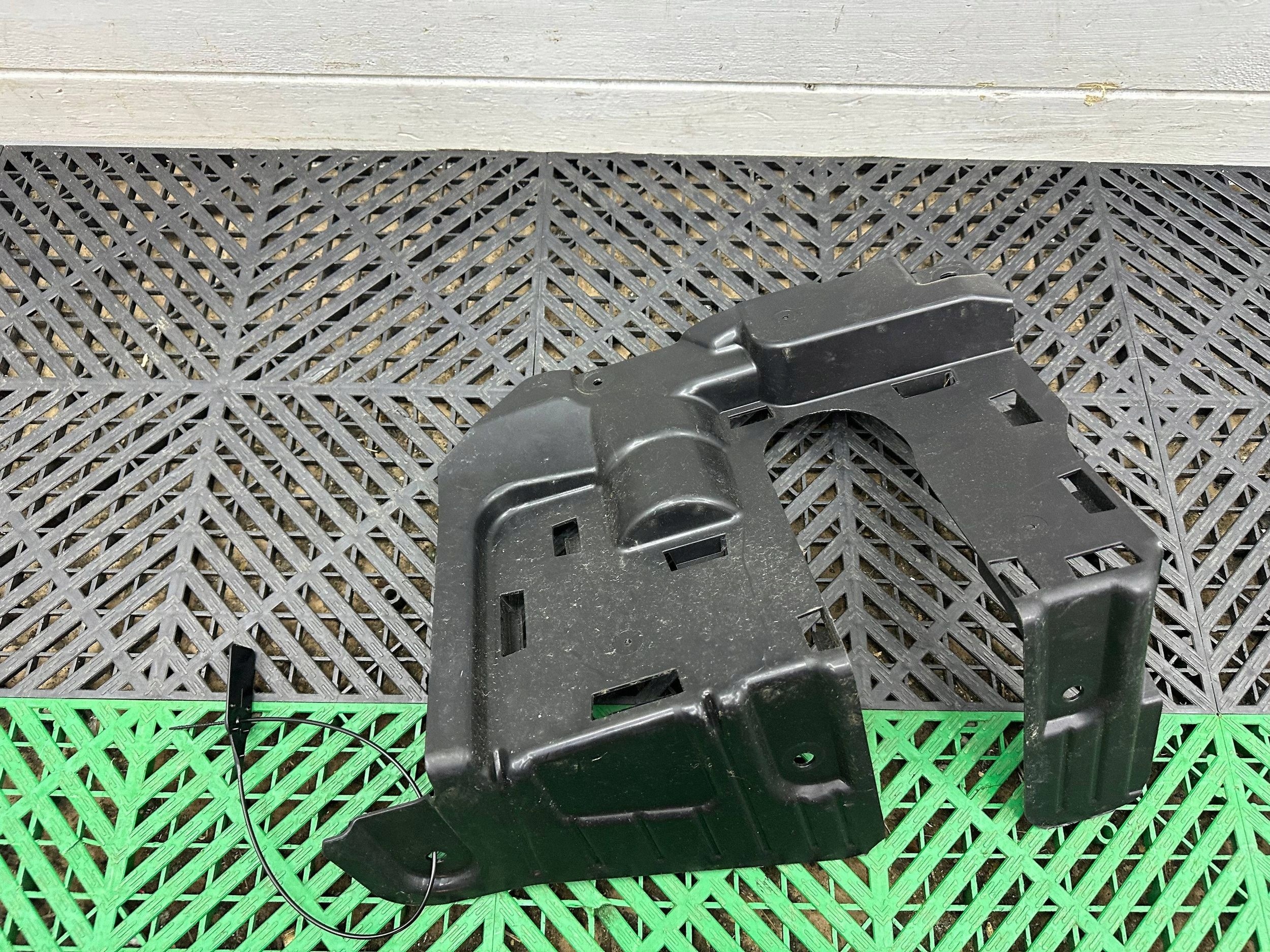 cover front chassis BMW X5 G05 7424918