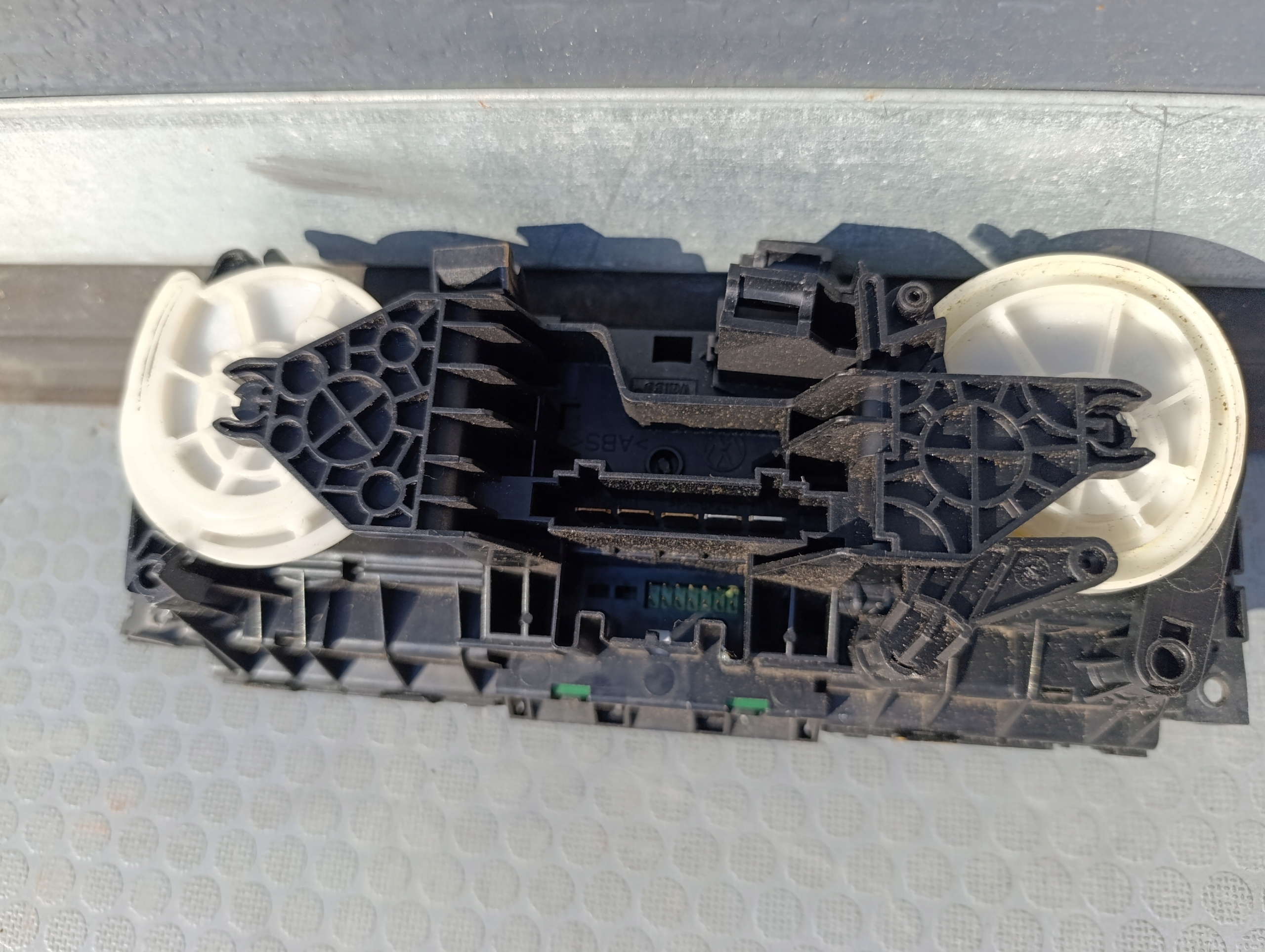 VW T5 2.5 TDI COMANDI CLIMA Controllo BOCCHETTE 7H0820045F9B9