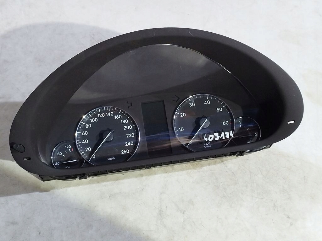 Mercedes C klasa W203 dials A2035404547