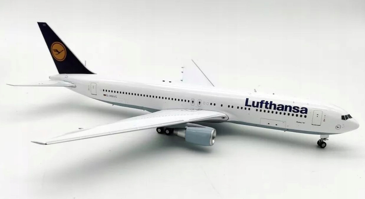 Model letadla Boeing 767-300 Lufthansa 1:200 JFox D-abuc