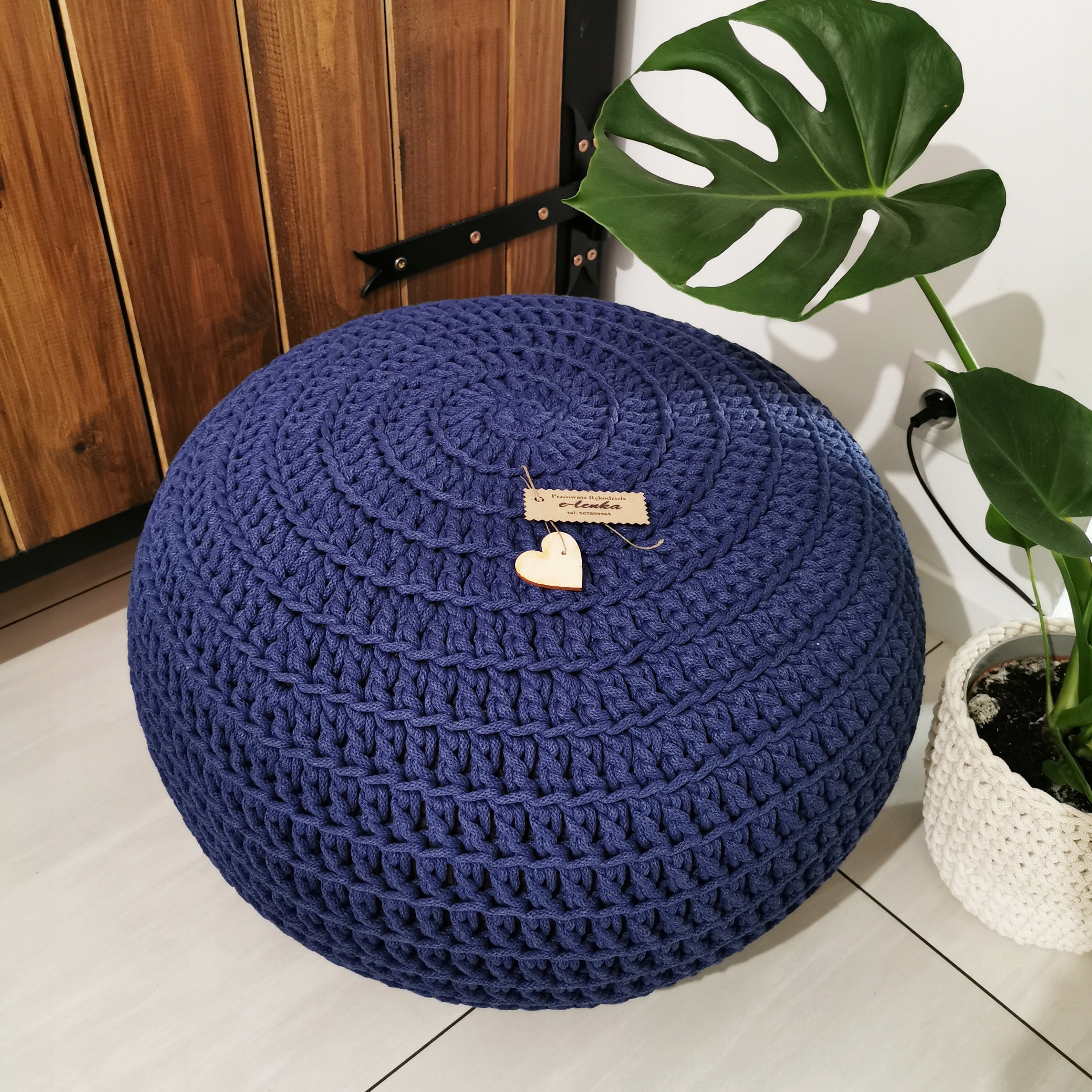 DUŻA PUFA DZIERGANA PLECIONA ZE SZNURKA NA ZAMEK ! Marka inna