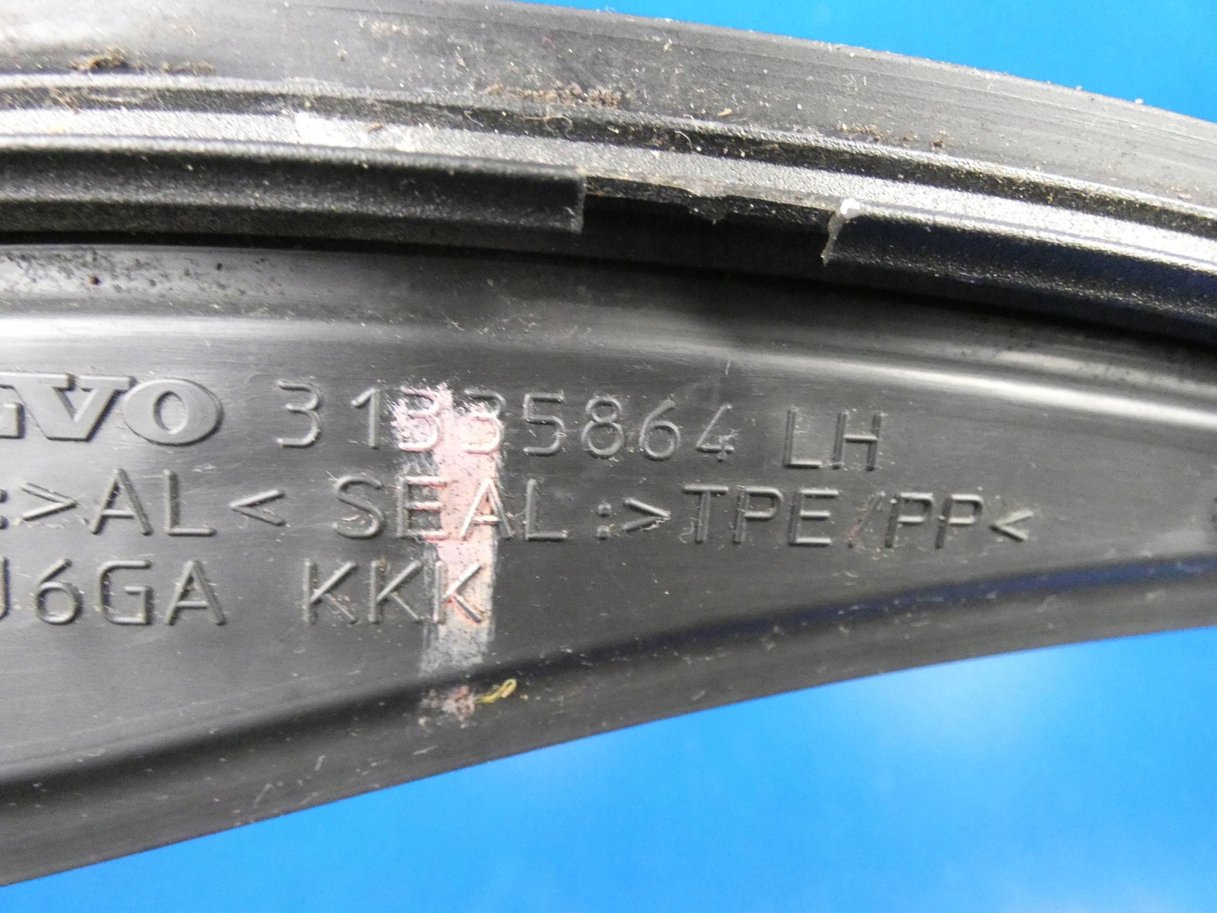 VOLVO V60 S60 II moulding windows CZOLOWEJ left left front 477-46