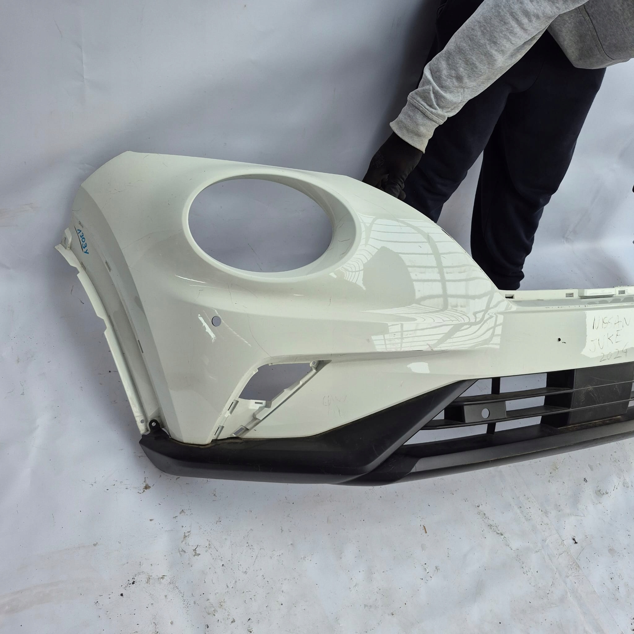 NISSAN JUKE II 2 19-24 bumper front front PDC