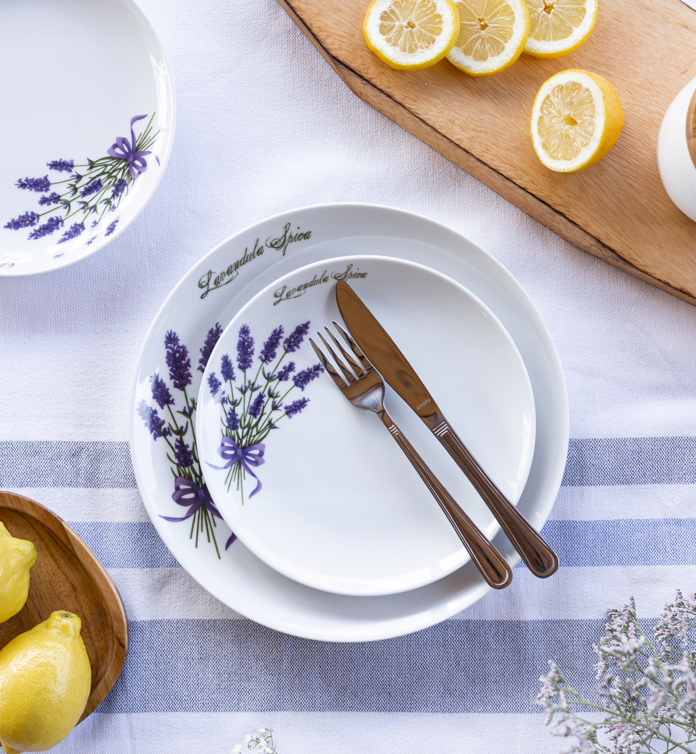 LUBIANA BOSS LAWENDA 5979 SERWIS OBIADOWY 18/6 EL Informacje dodatkowe możliwość mycia w zmywarce możliwość użycia w kuchence mikrofalowej