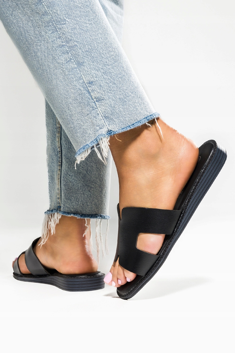 CZARNE KLAPKI DAMSKIE PŁASKA PODESZWA LEKKIE WYGODNE OBUWIE NA LATO r 38 Marka Casu