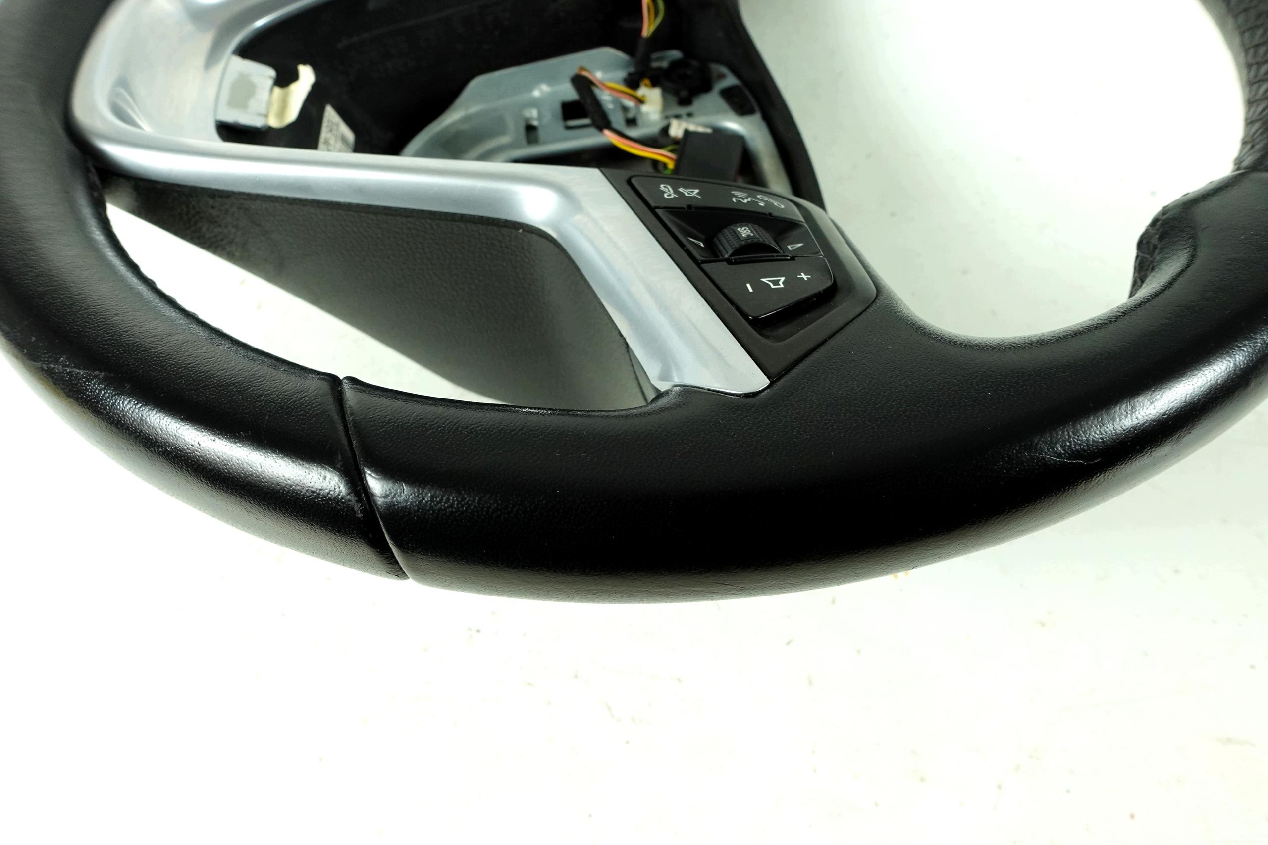 steering wheel, leather leather TEMPOMAT OPEL ASTRA J 4 IV 13351021