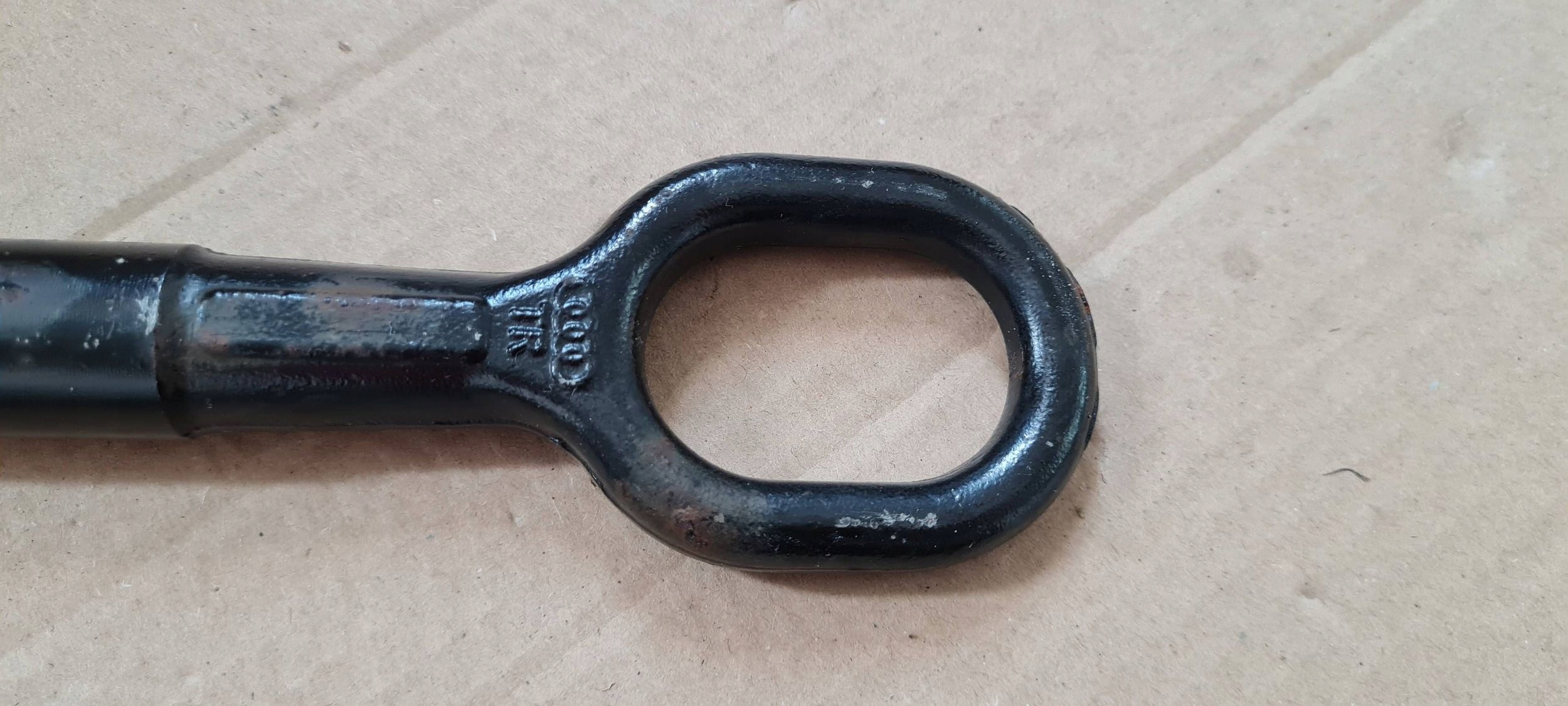 Q3 83A UCHO HOLOWNICZE hook 8K0805615A Q5 80A A6 C8 VW AUDI